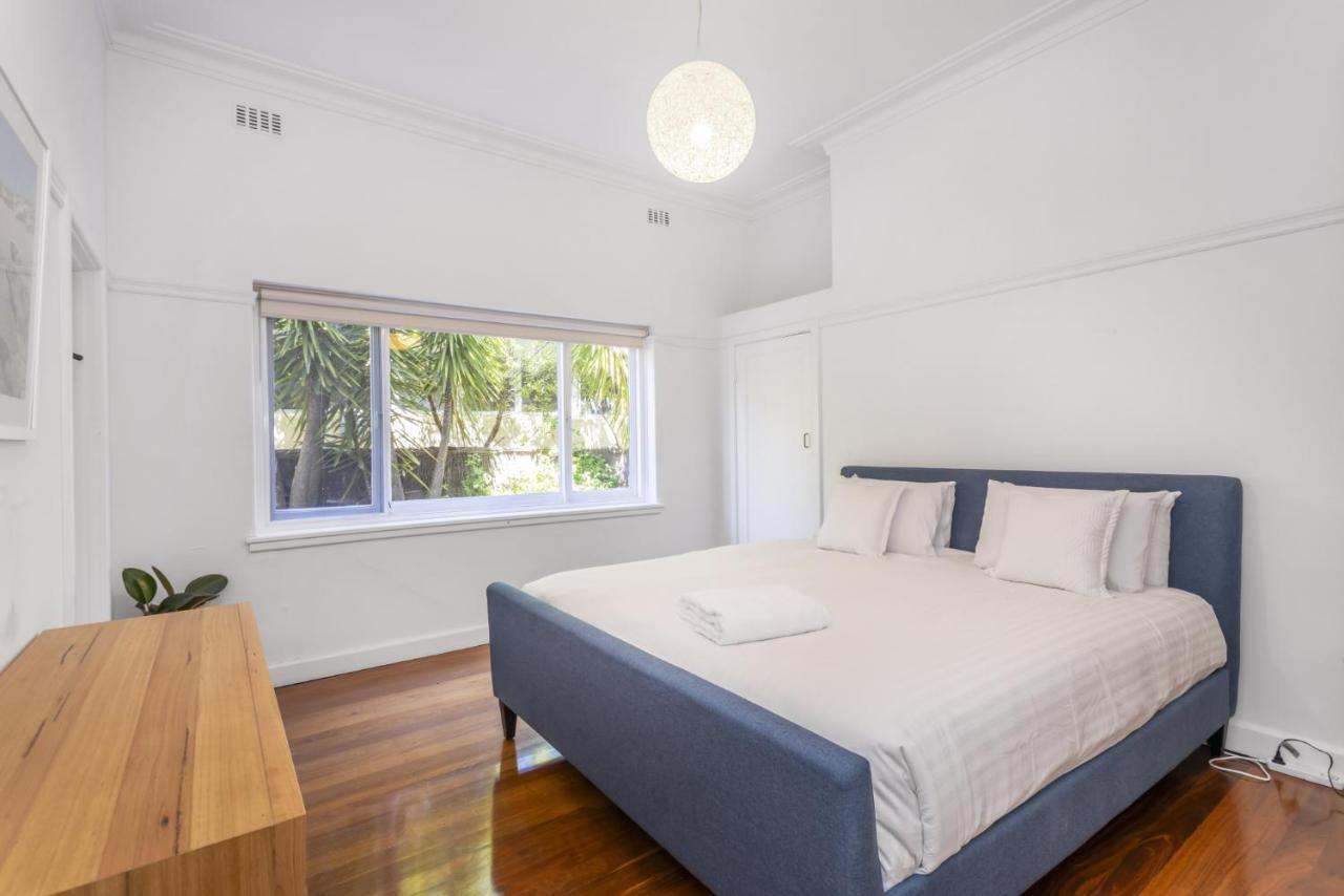 Cottesloe Seascape - Executive Escapes Perth
