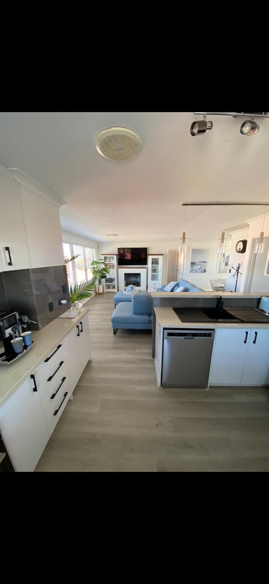 Hillarys Sea-view Panoramic Living