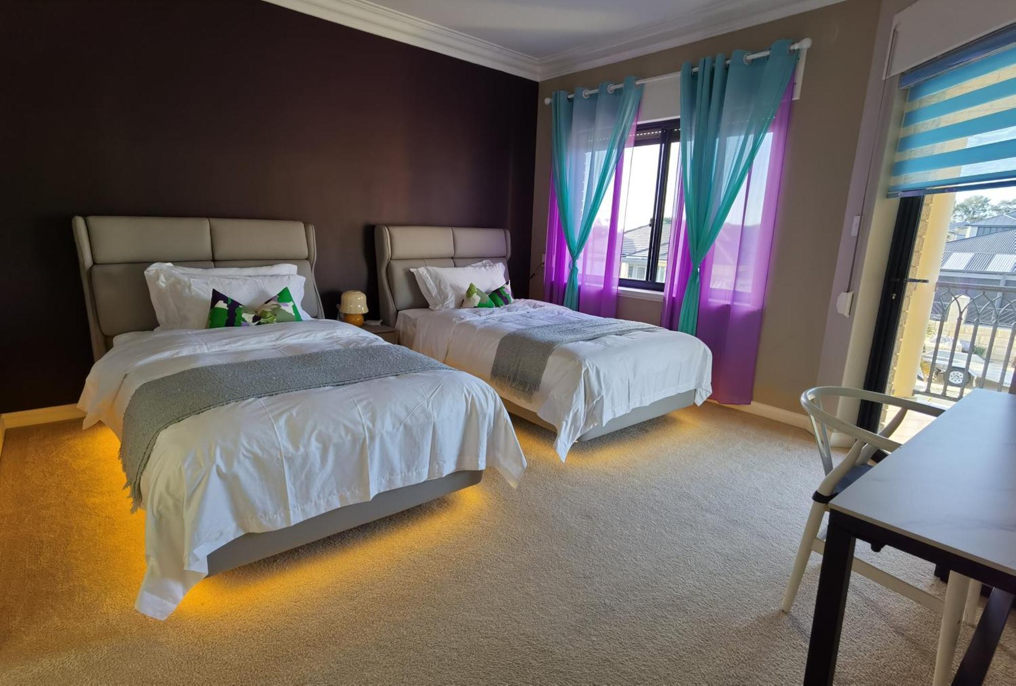 Sunny Ocean View Retreat Homestay Perth