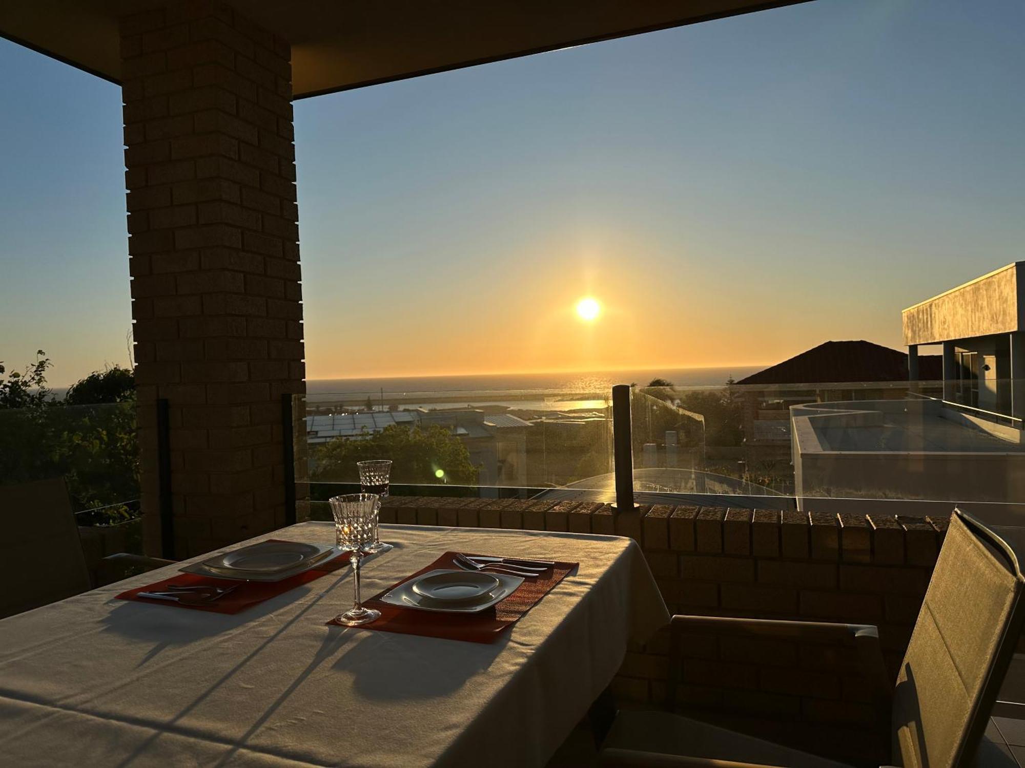 Homestay Sunny Ocean View Retreat Perth