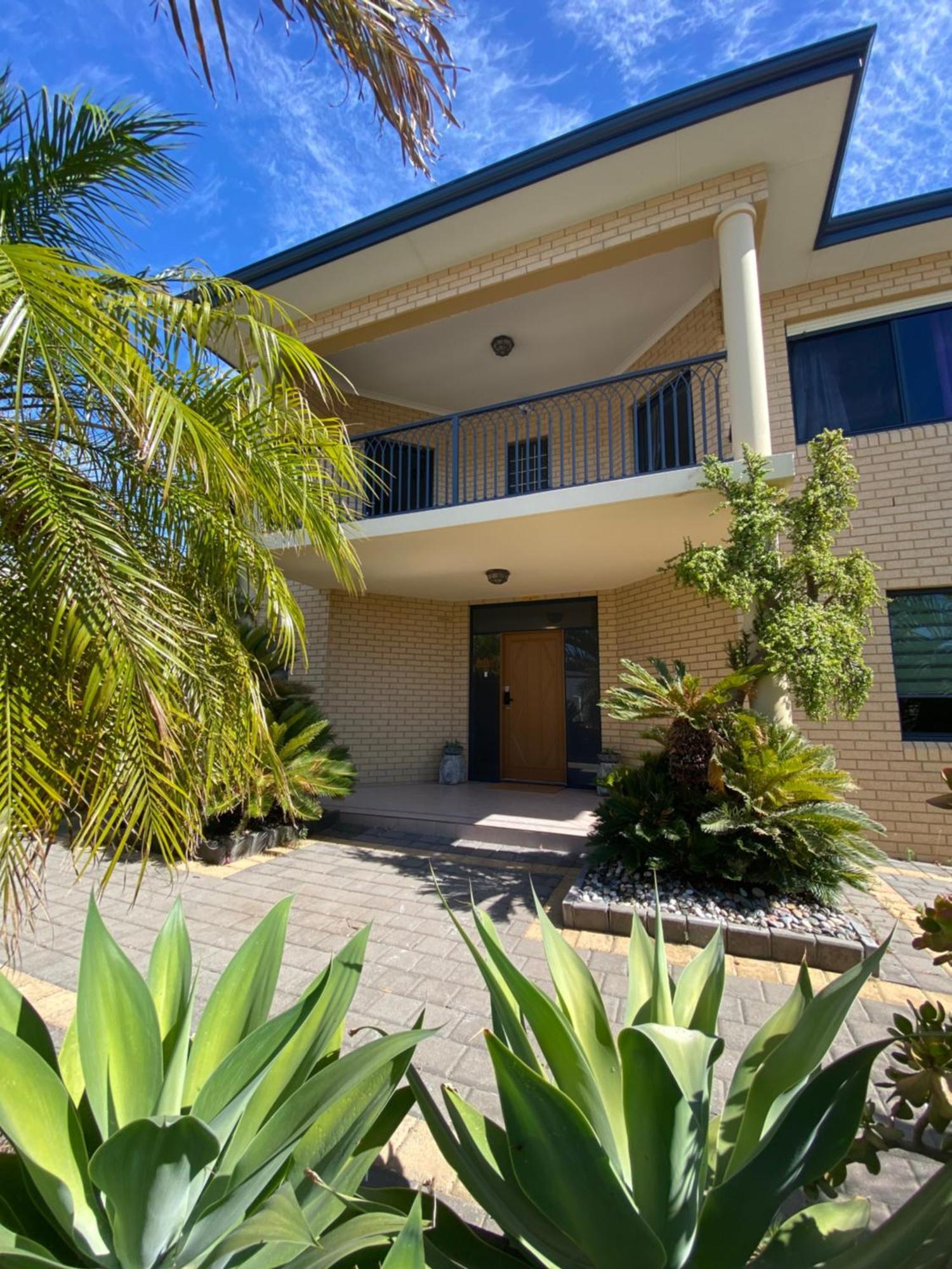 Sunny Ocean View Retreat Perth