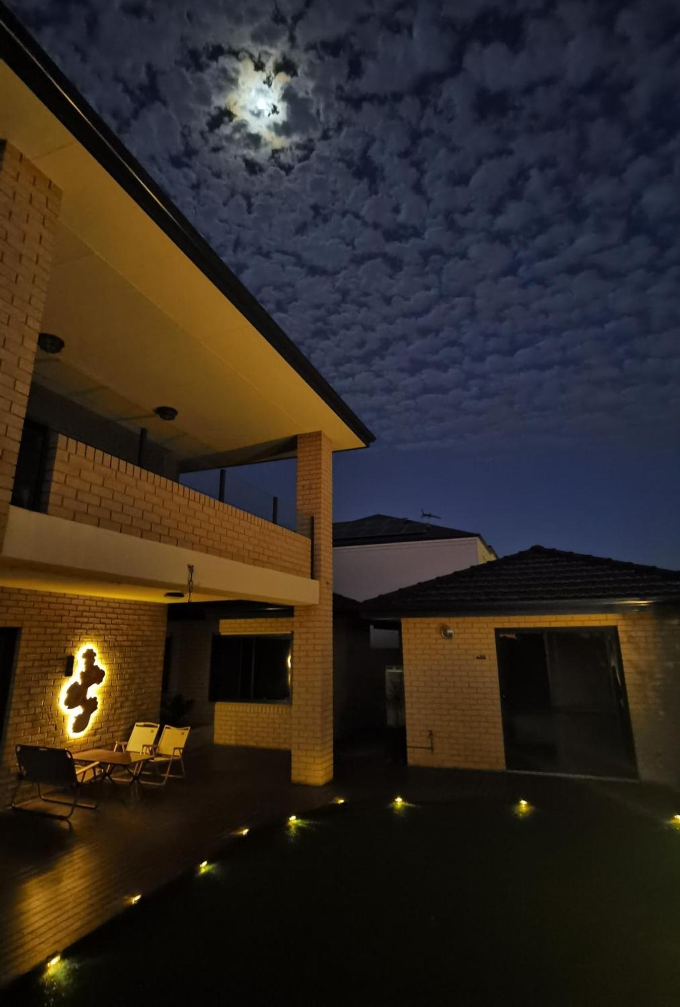 Homestay Sunny Ocean View Retreat *