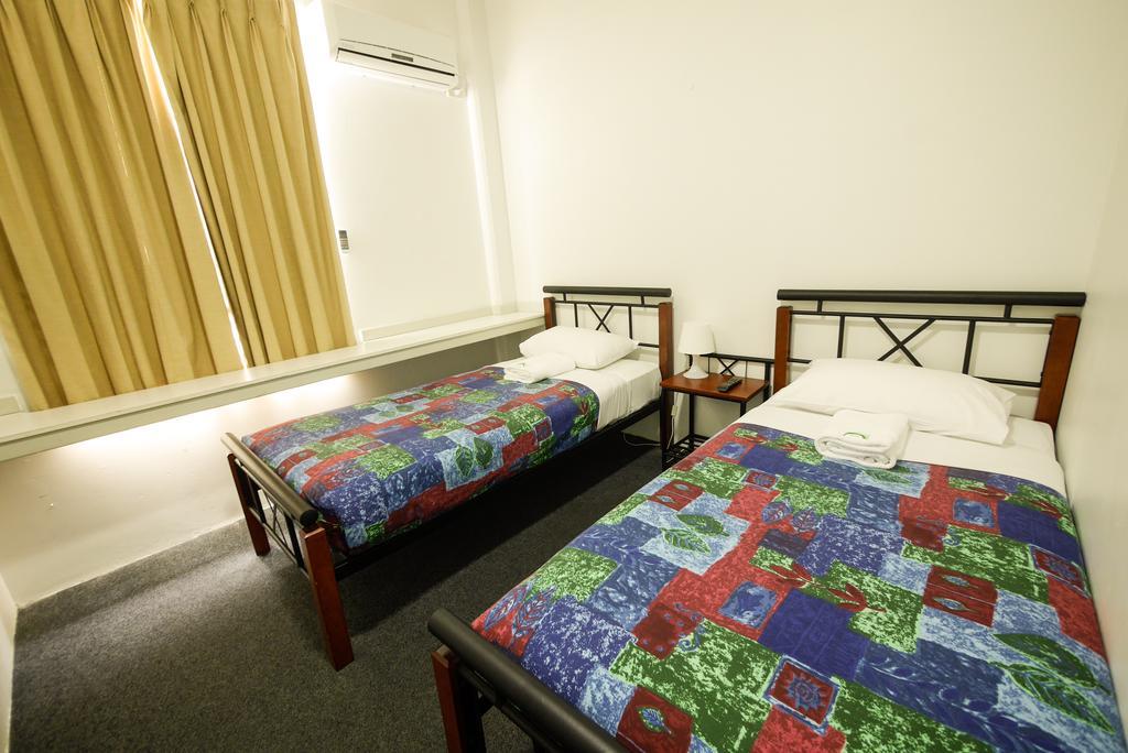 Yha Hostel *