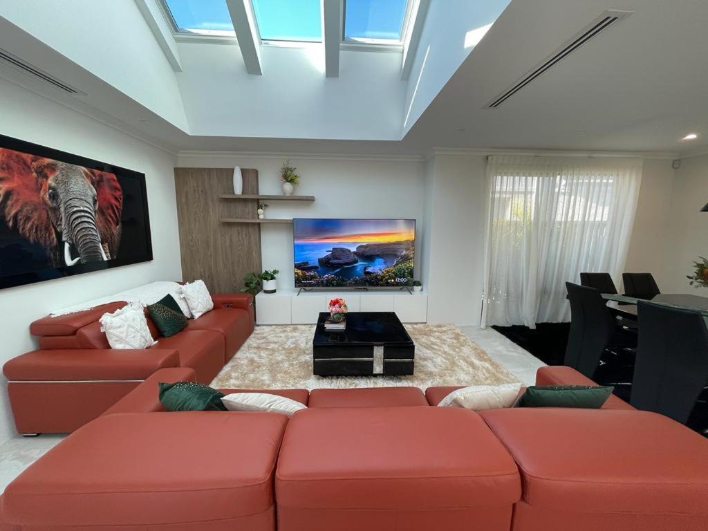 Skylight Splendour! Holiday home Perth