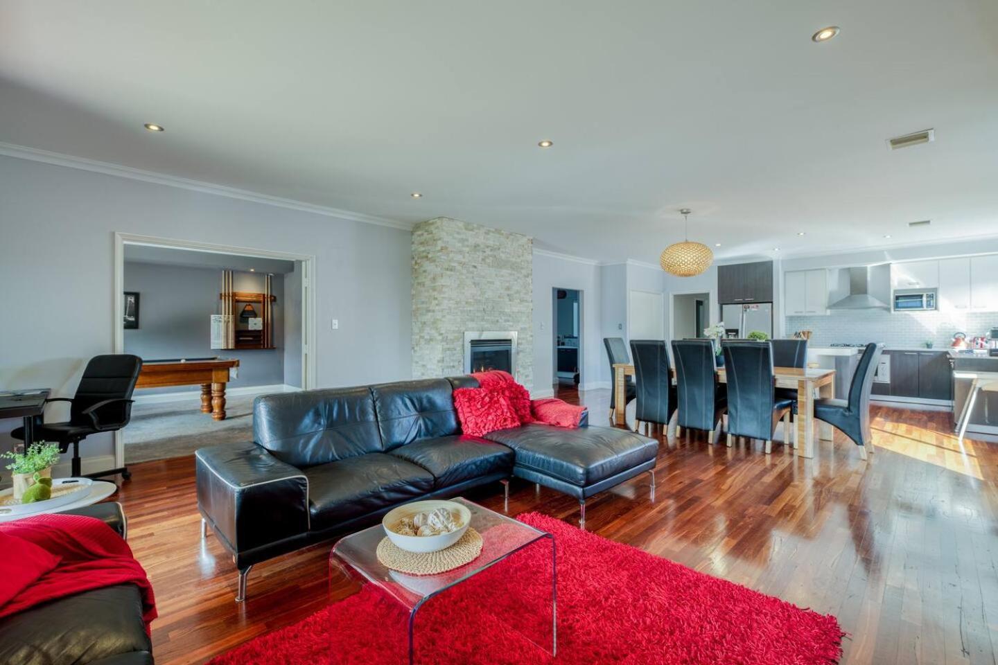 Bahay bakasyunan Rivervale Retreat - Spacious Family Living Perth