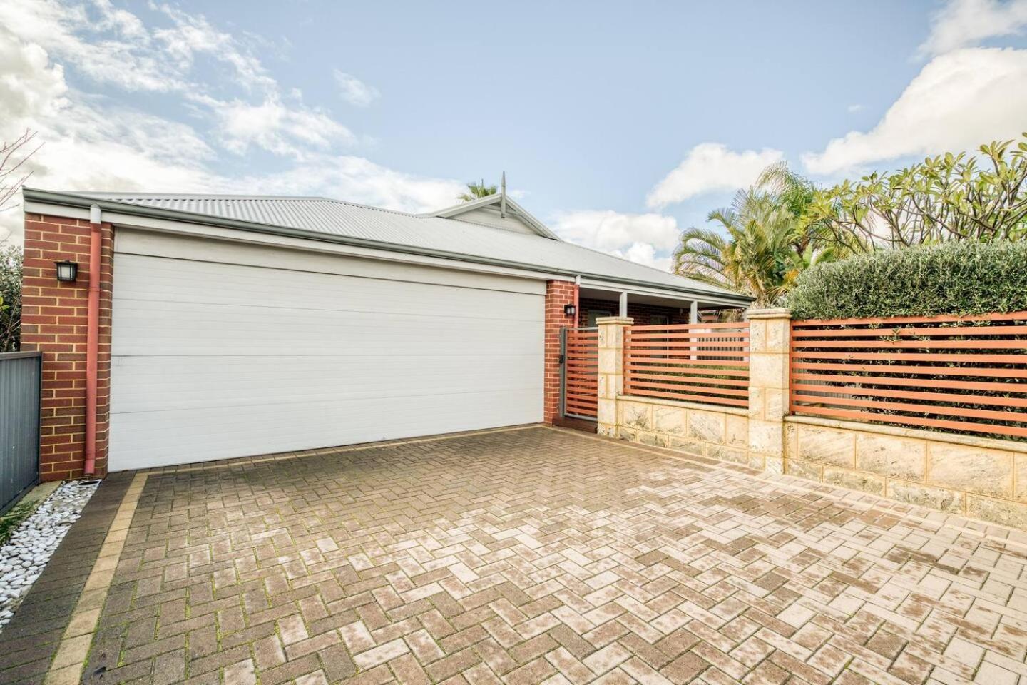 Rivervale Retreat - Spacious Family Living *