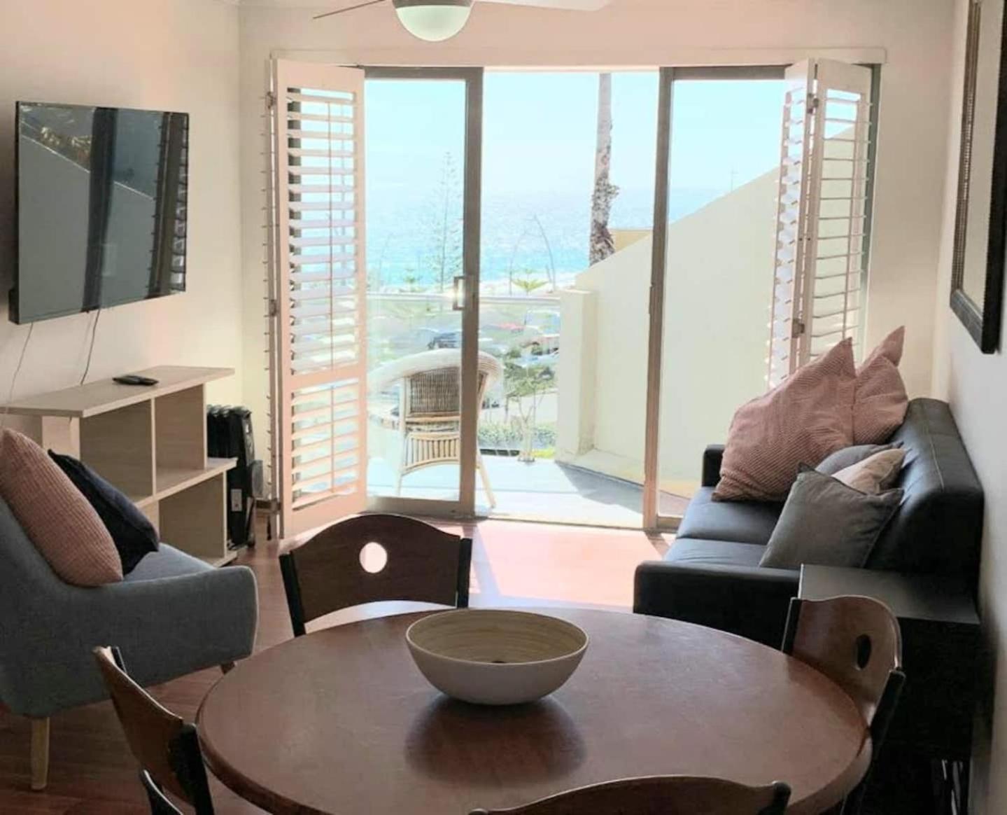 Apartment Scarborough Front - Shell Thirteen Perth