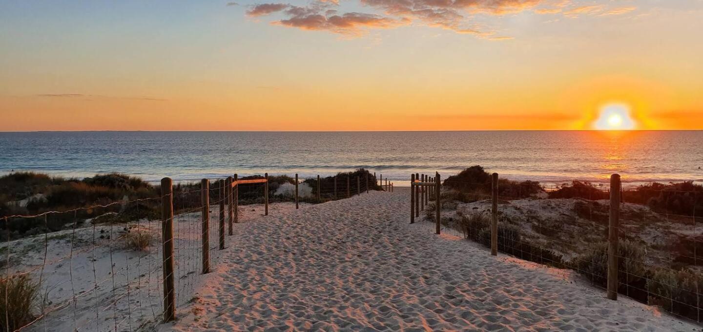 Sandcastles At The Beach Outstanding Location! Apartment
