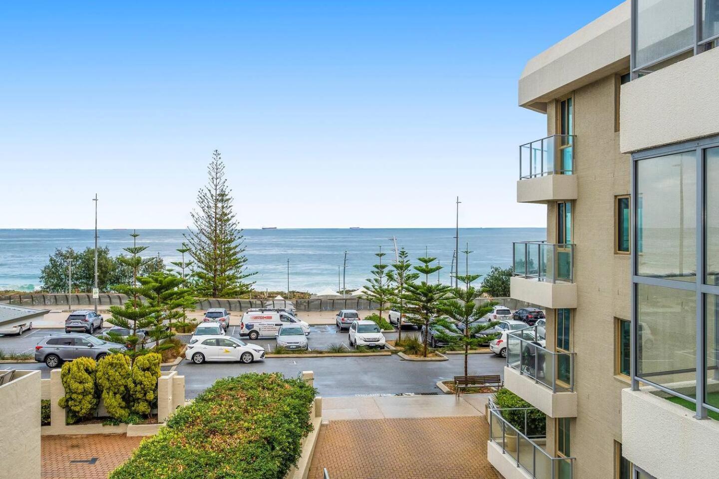 Apartment Sandcastles At The Beach Outstanding Location! *