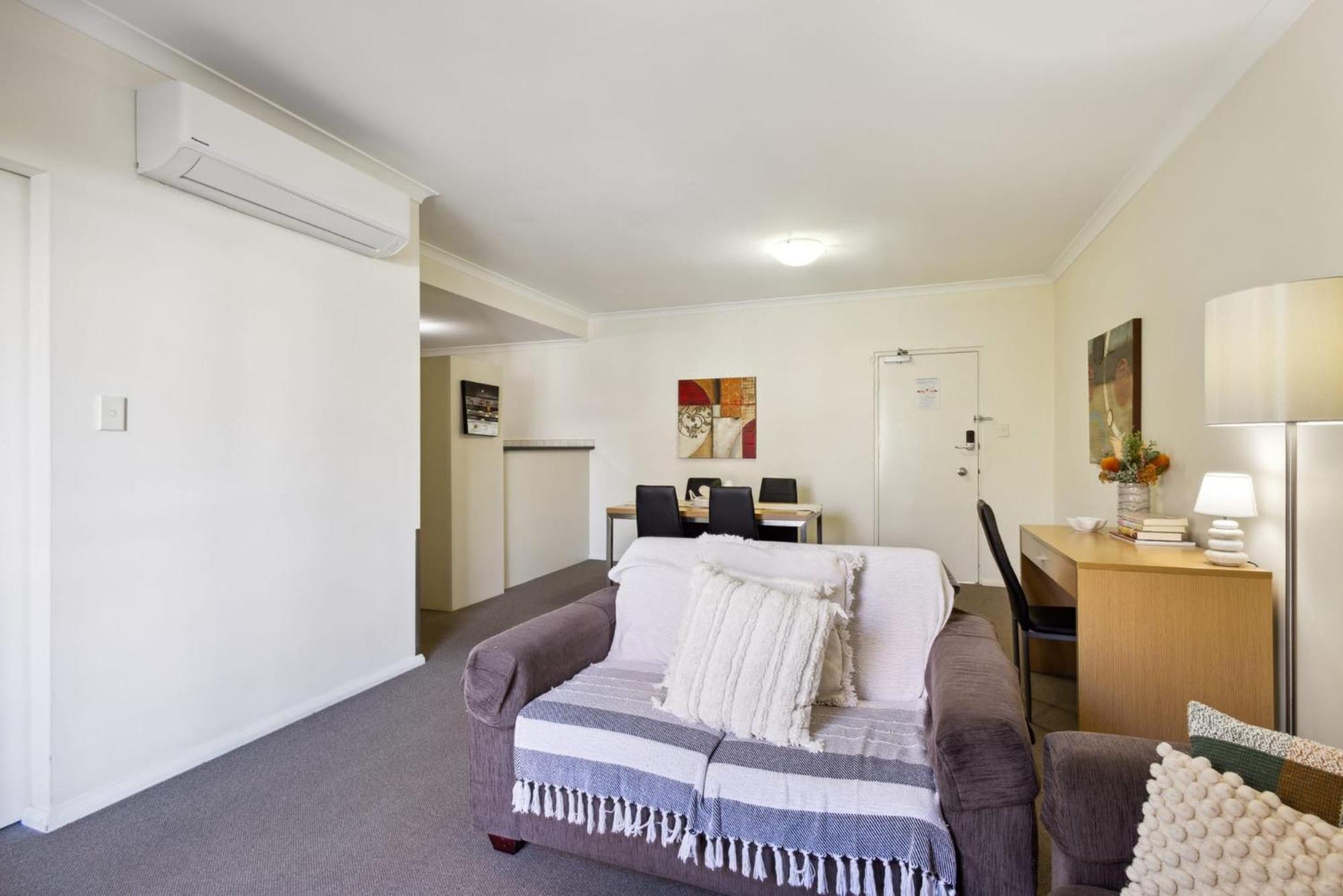 Urban Serenity 2 Bedroom With Stunning Views Perth