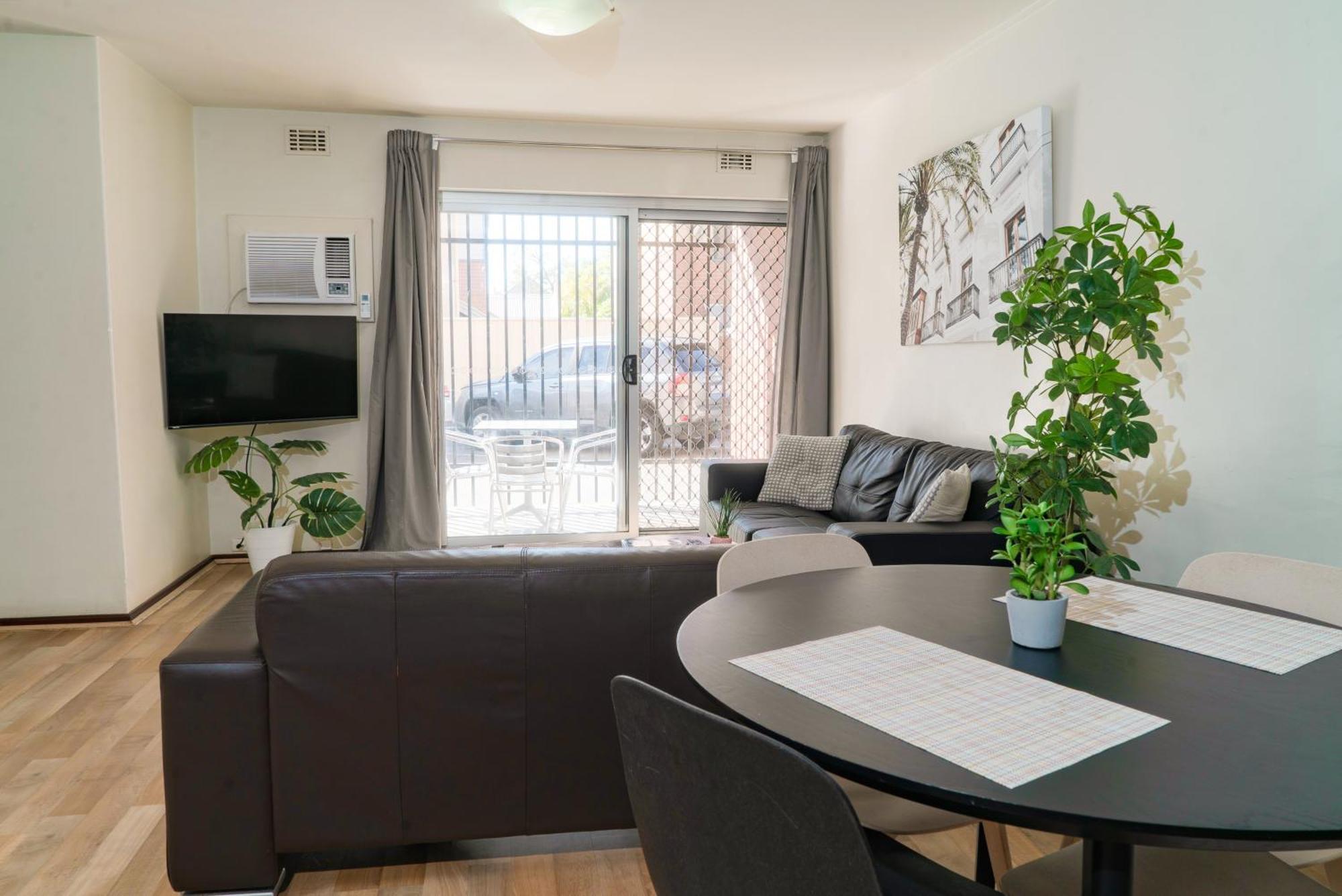 4 Burswood Motel Perth