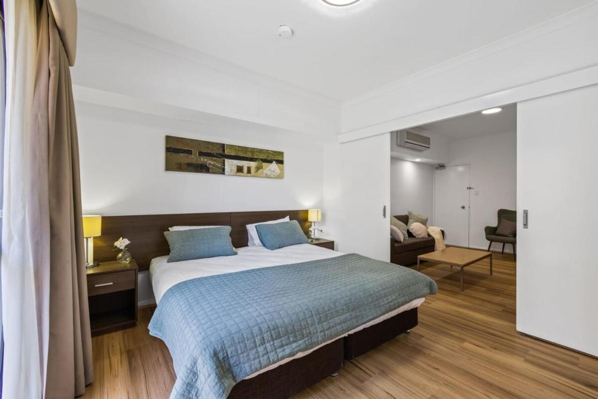 Renovated Family With Pool & Wifi Perth