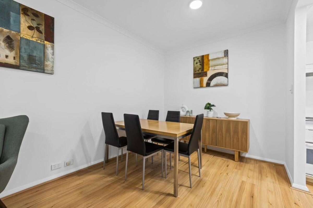 Renovated Family With Pool & Wifi Perth