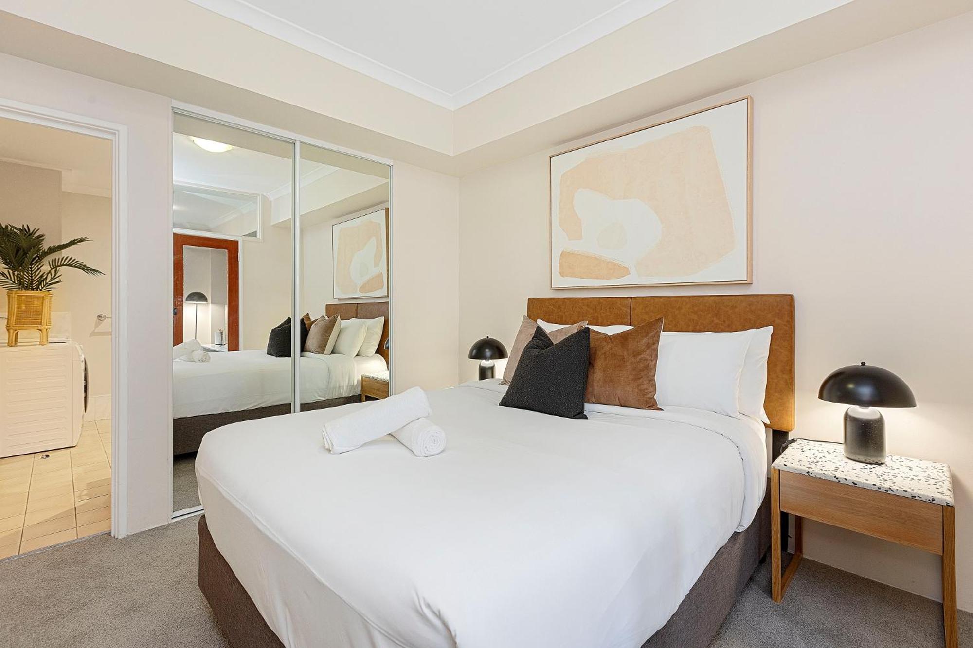 Apartment 1br Stylish On Hay St