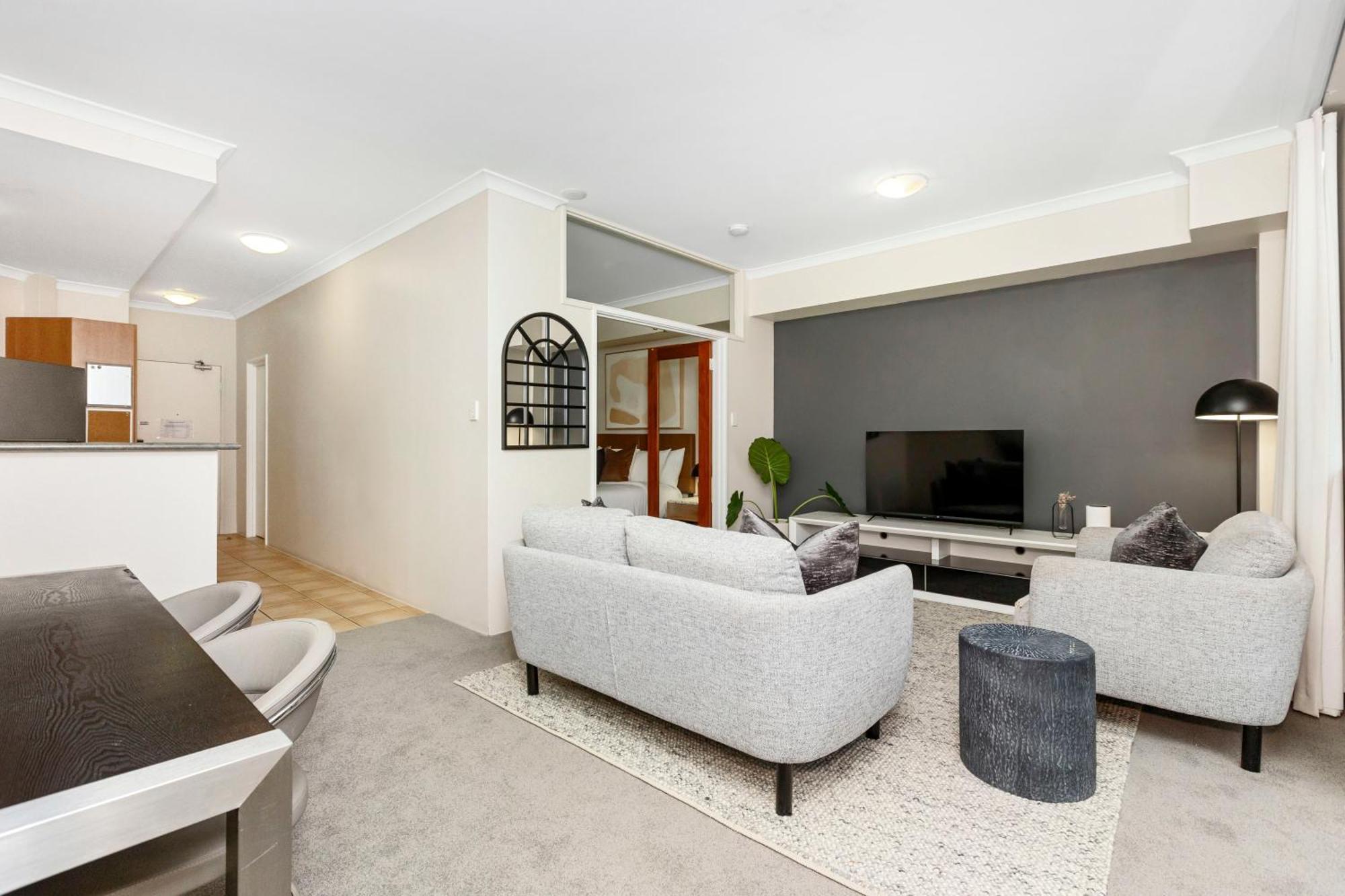 1br Stylish On Hay St