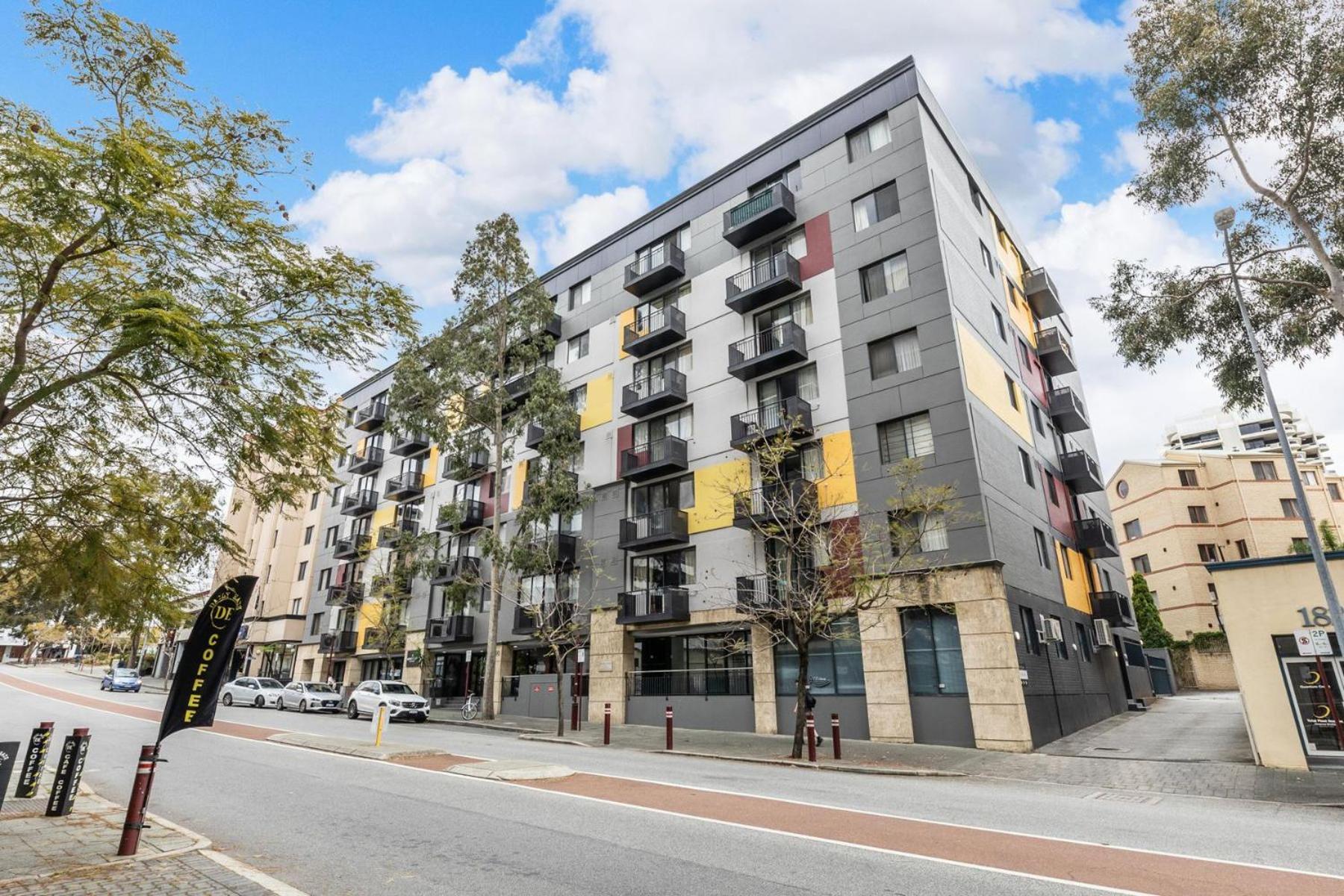 1br Stylish On Hay St *