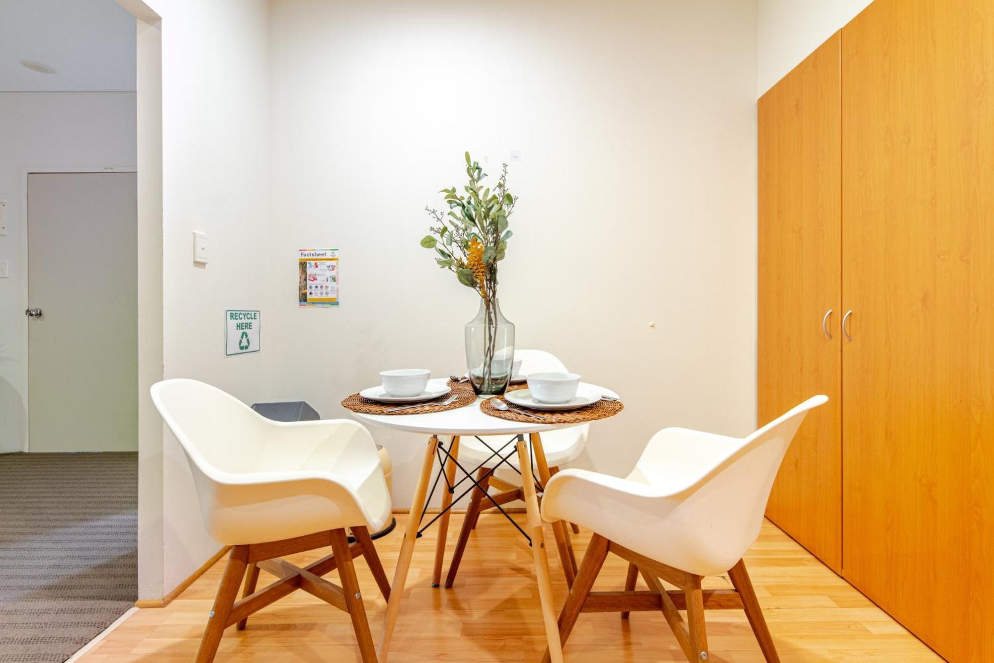 Victoria Avenue's Urban Retreat *