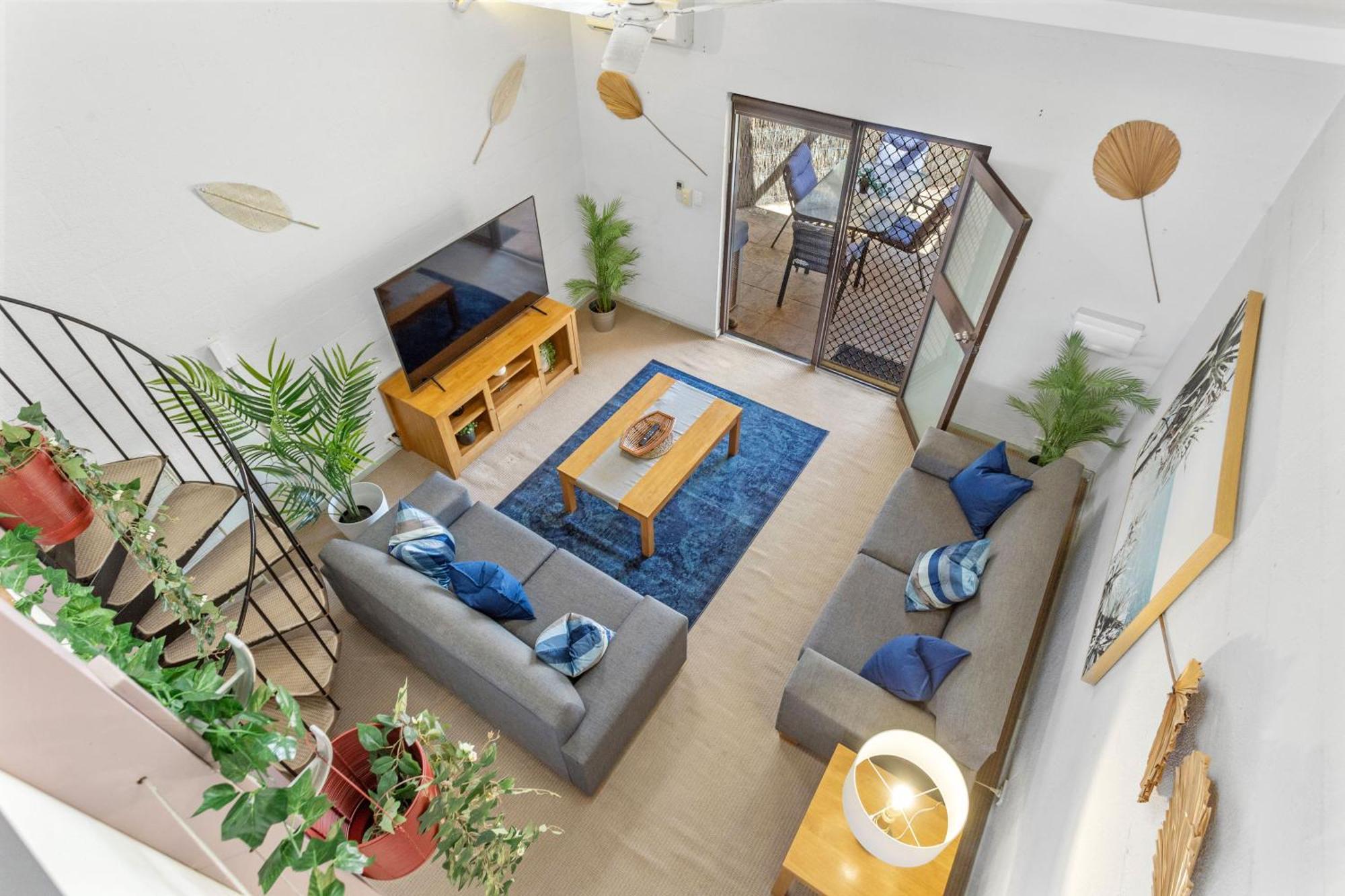 13 Cottesloe - Steps From - Sleeps 3 Perth