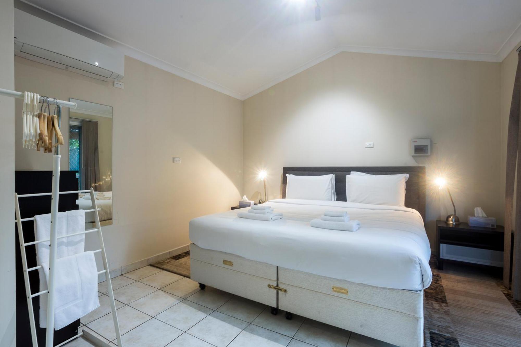 Studio Granny Flat In Melville With Patio Perth