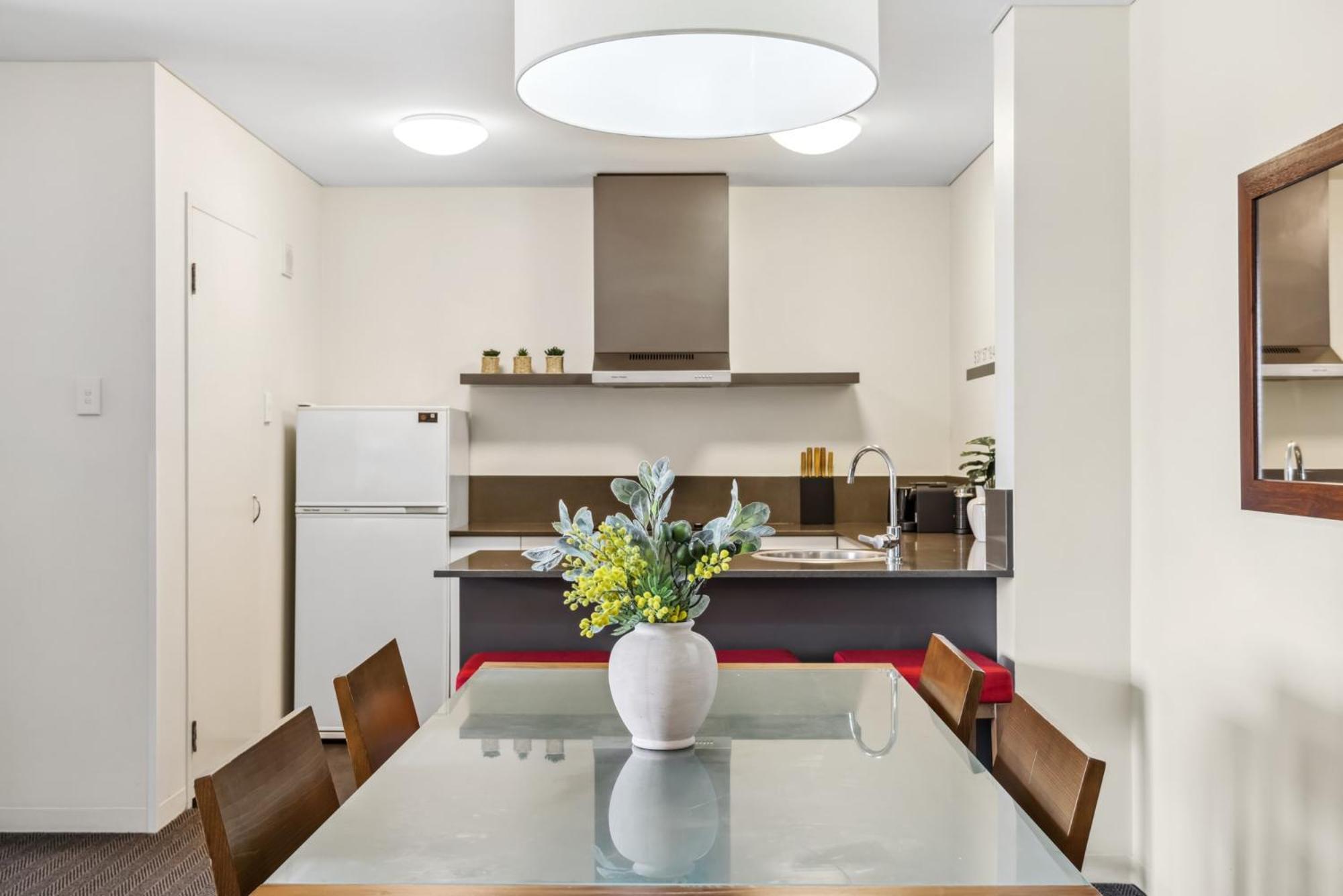 Cozy 2-bedroom With Views * Perth