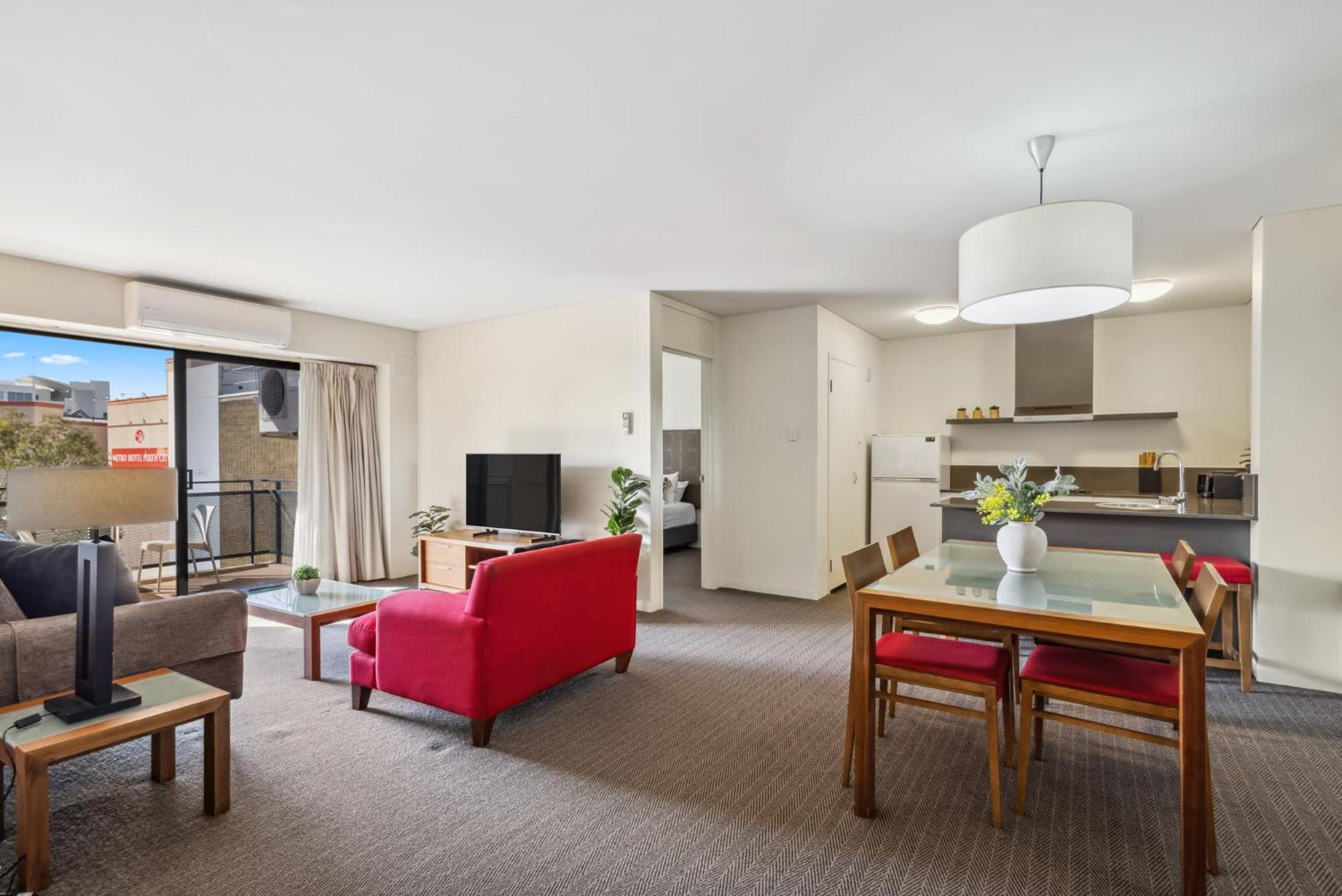 Cozy 2-bedroom With Views Apartment Perth