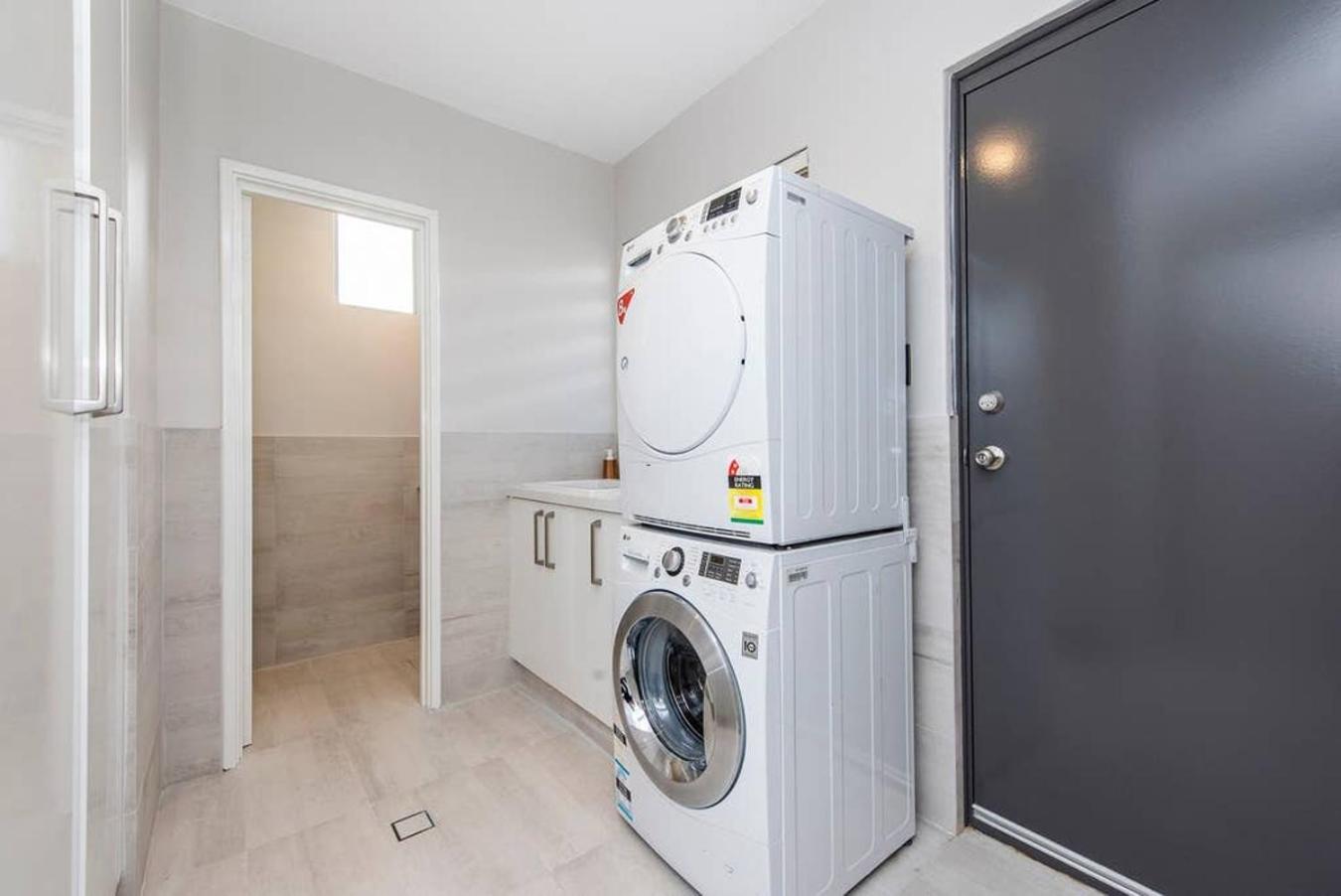 7 Royal Family Kensington 4br 2bth Holiday home *