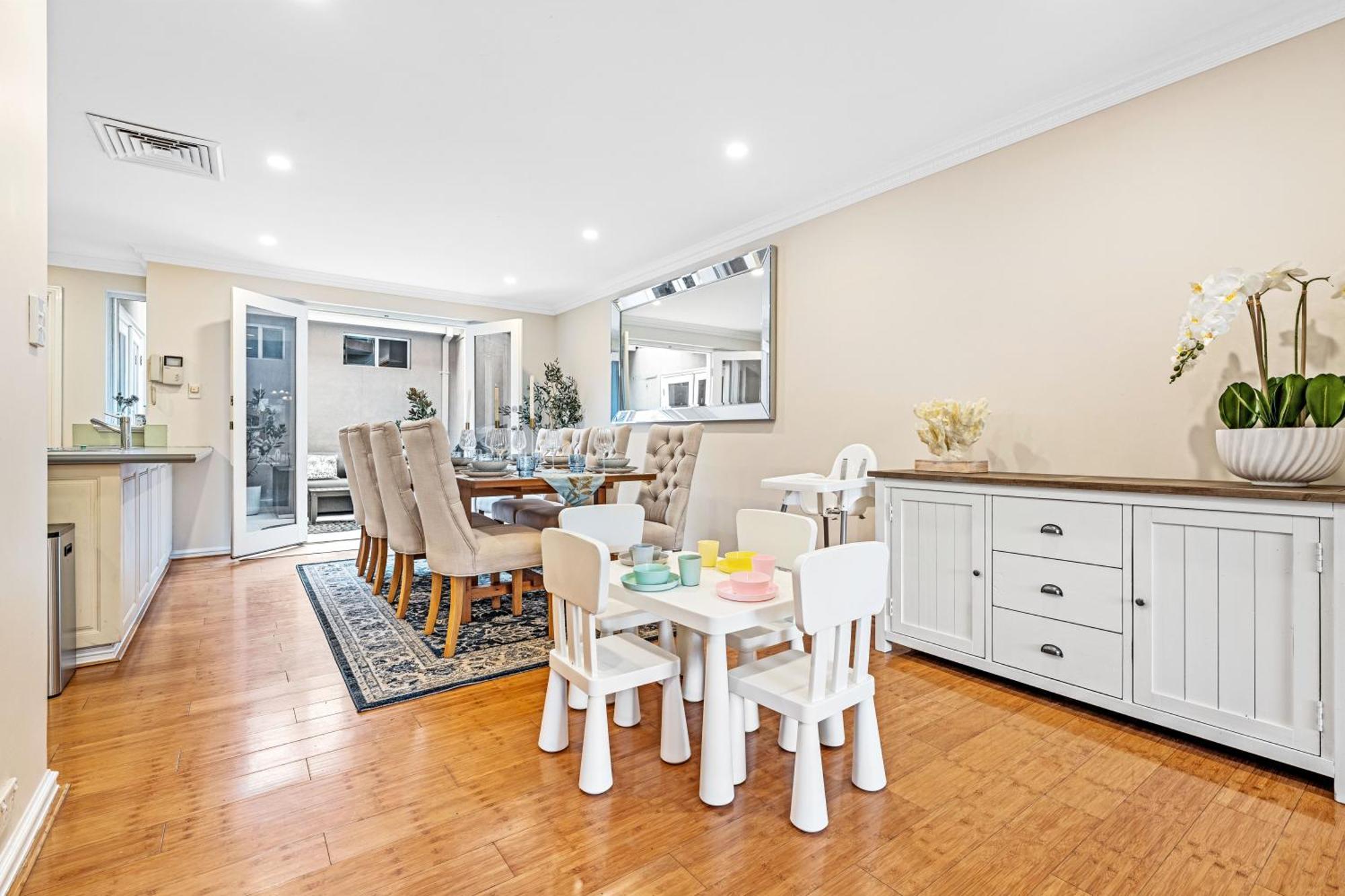 Rumah percutian East Luxury Waterfront Retreat Perth
