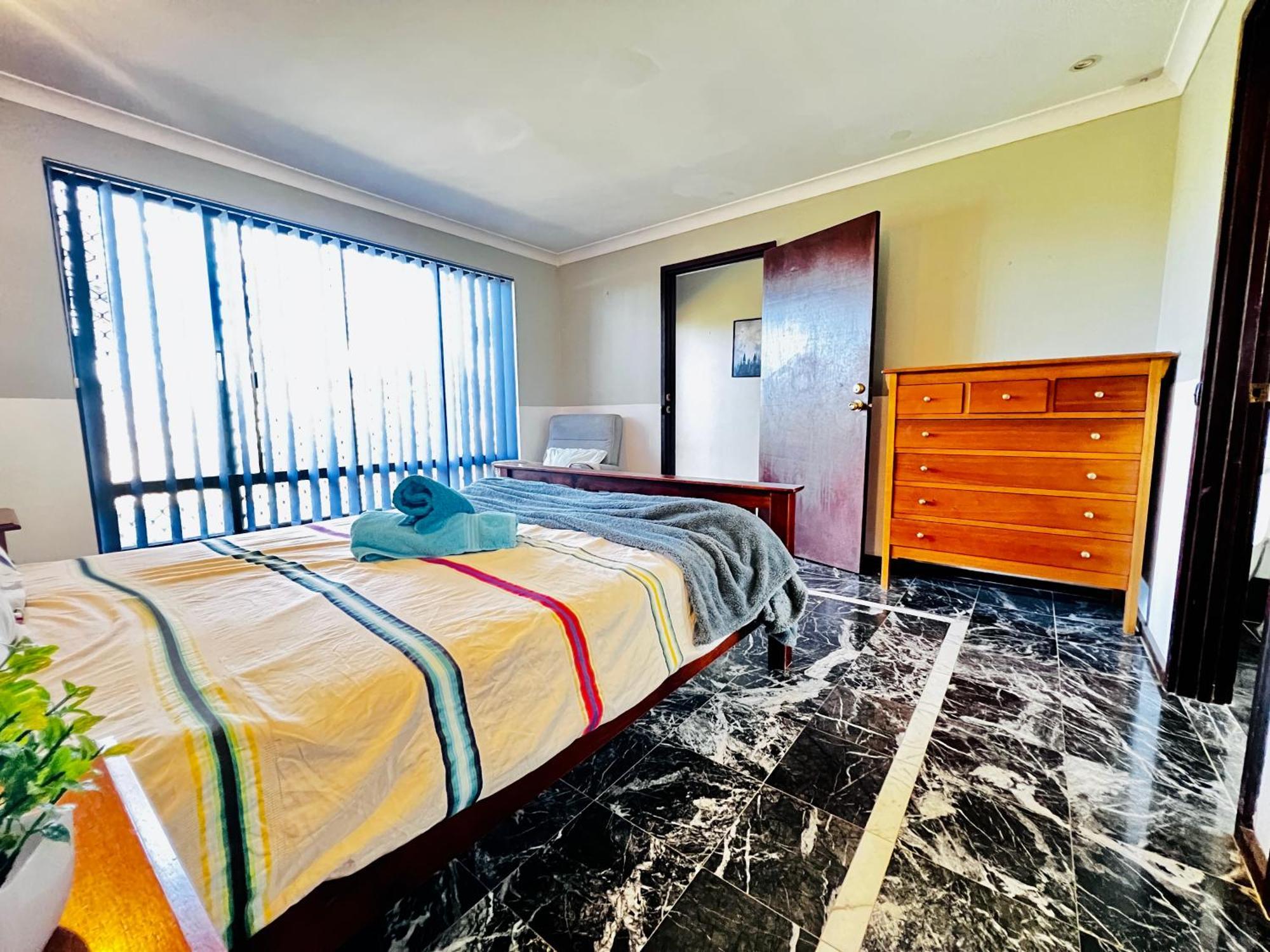 Long Ens Mater Fifo Affordable Holiday Near Fremantle City Swan River And Murdoch University *
