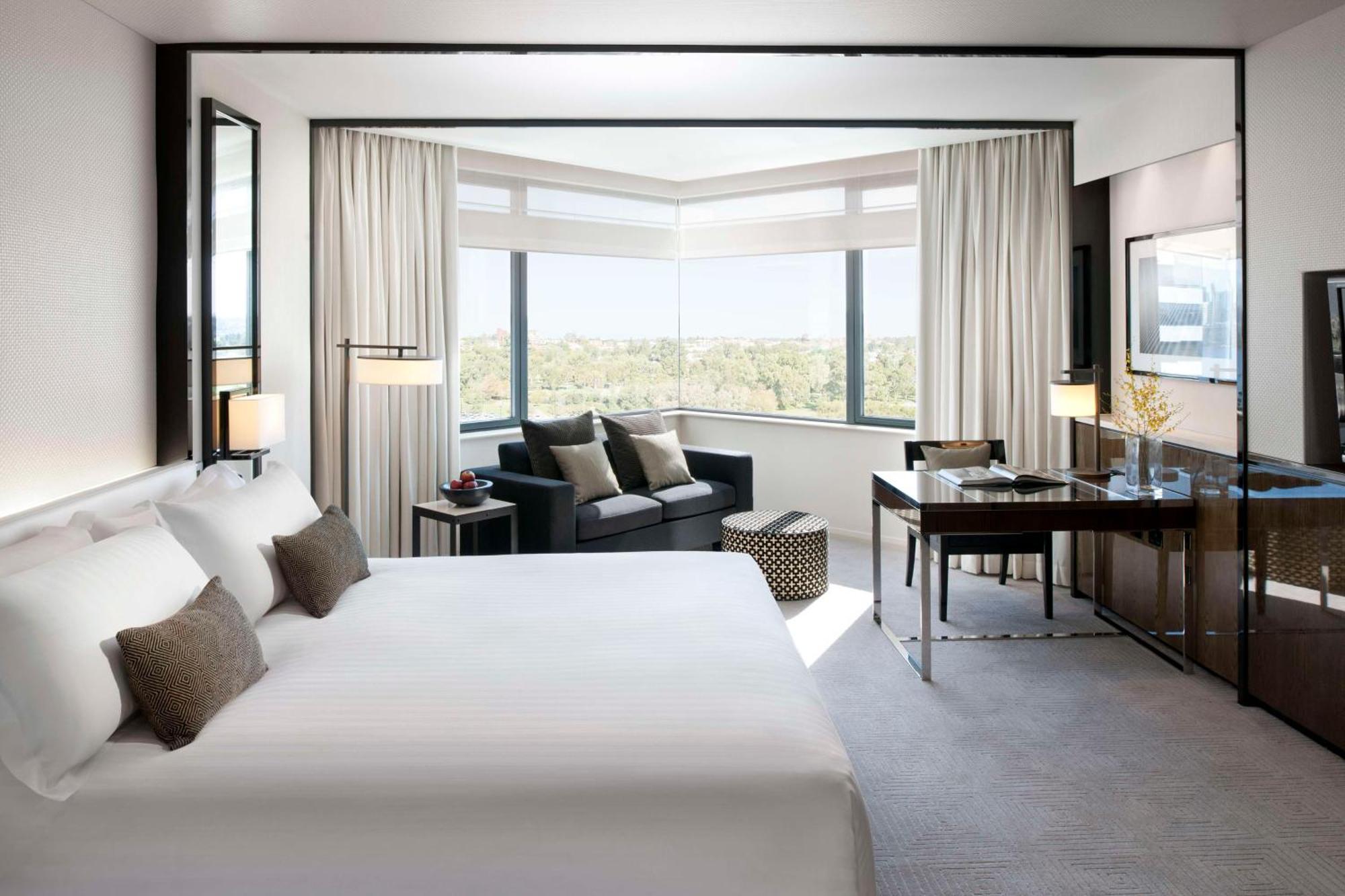 Crown Metropol Hotel