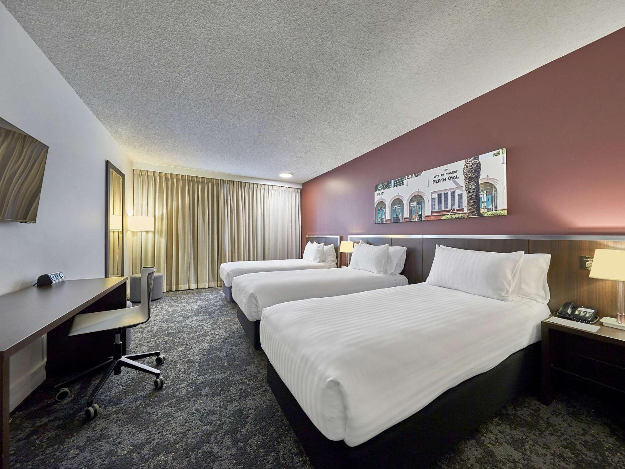 Hotel Mercure On Hay