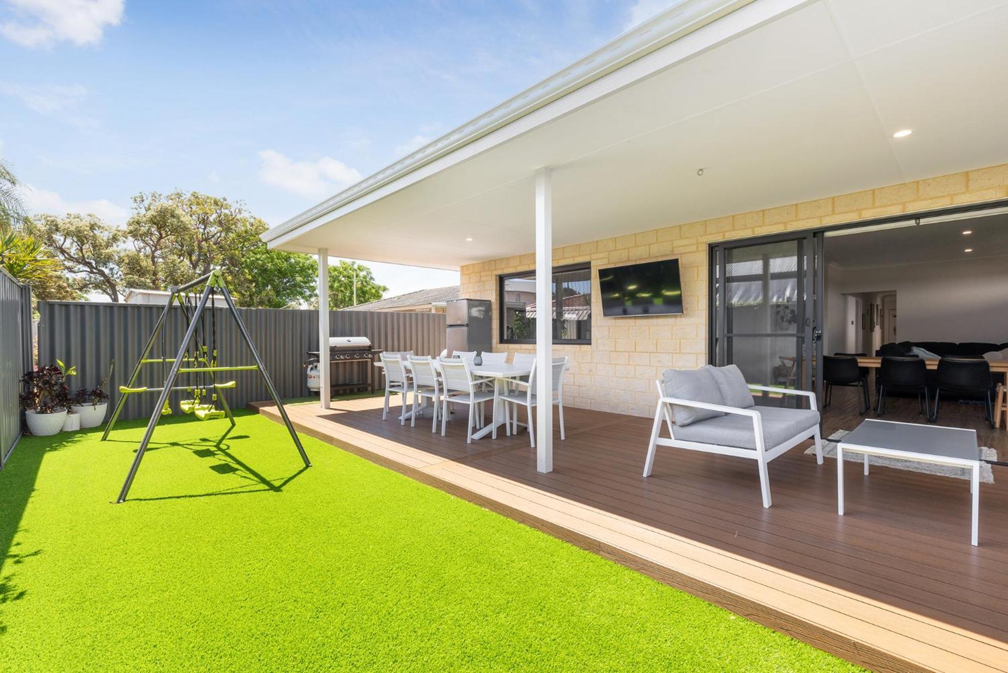Family Friendly Close 2 Airport, Optus, Crown & *