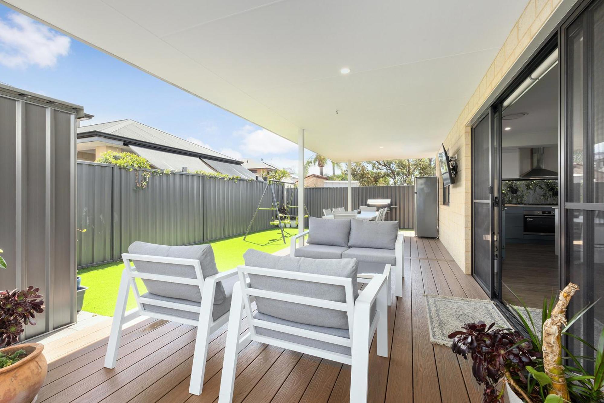 Family Friendly Close 2 Airport, Optus, Crown & Perth