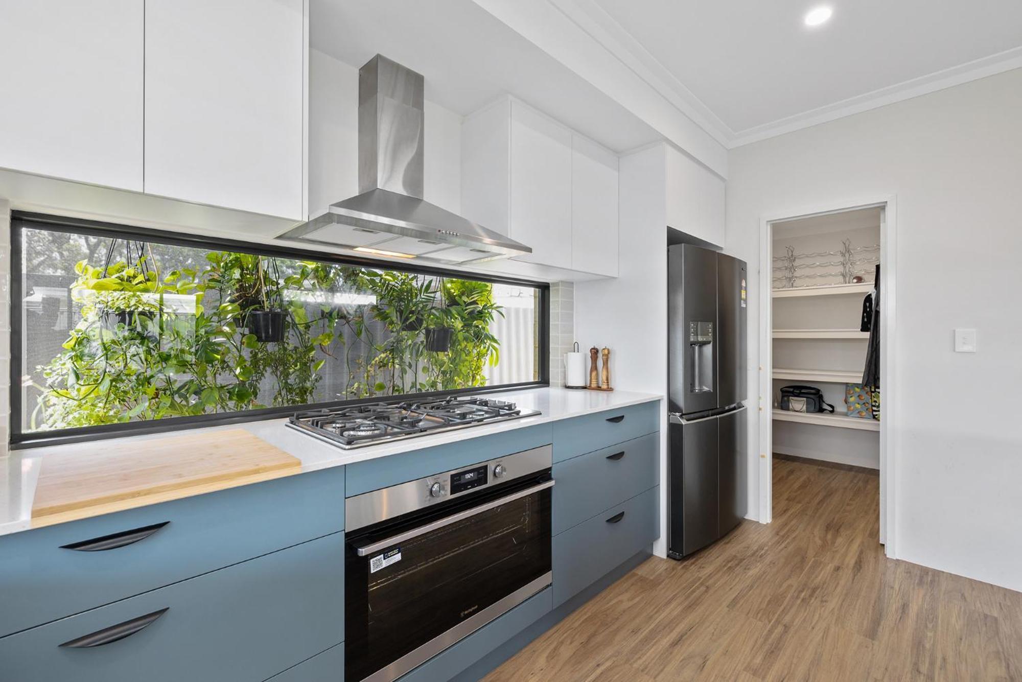 Holiday home Family Friendly Close 2 Airport, Optus, Crown & *