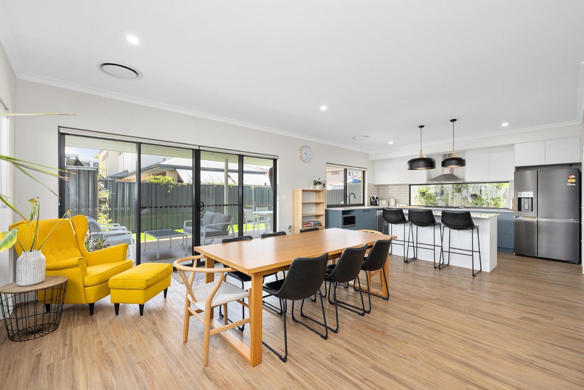 Holiday home Family Friendly Close 2 Airport, Optus, Crown & Perth