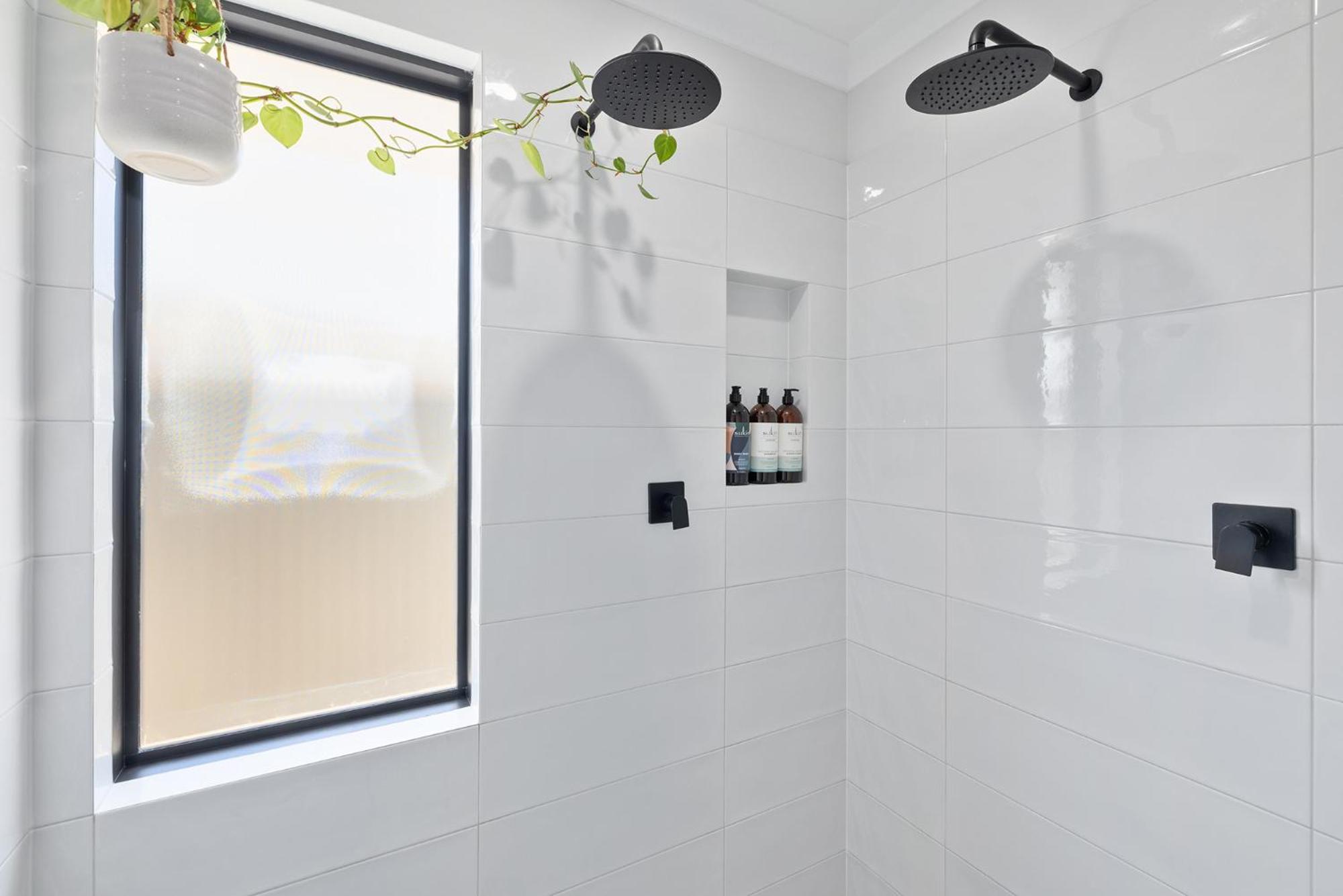 Family Friendly Close 2 Airport, Optus, Crown & Holiday home Perth