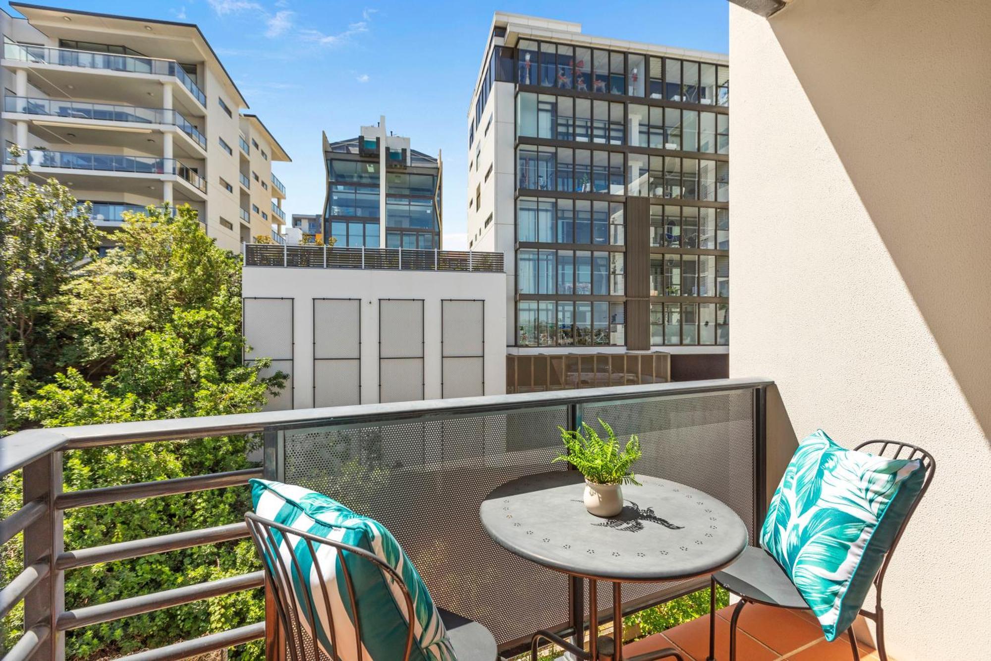 Stylish 1bdrm Heart 2 Mins River
