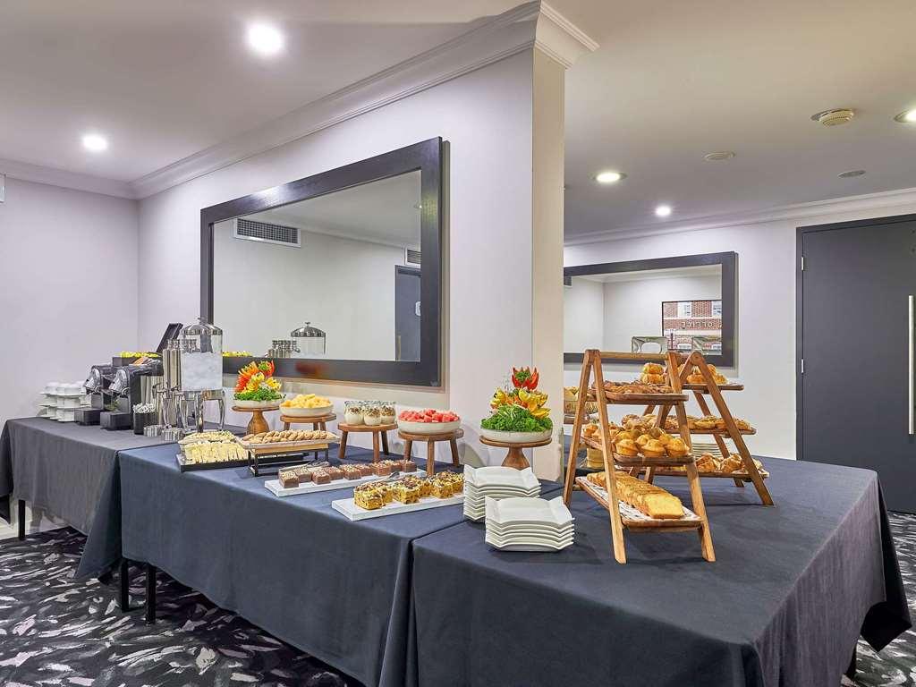 Mercure On Hay Hotel 4*