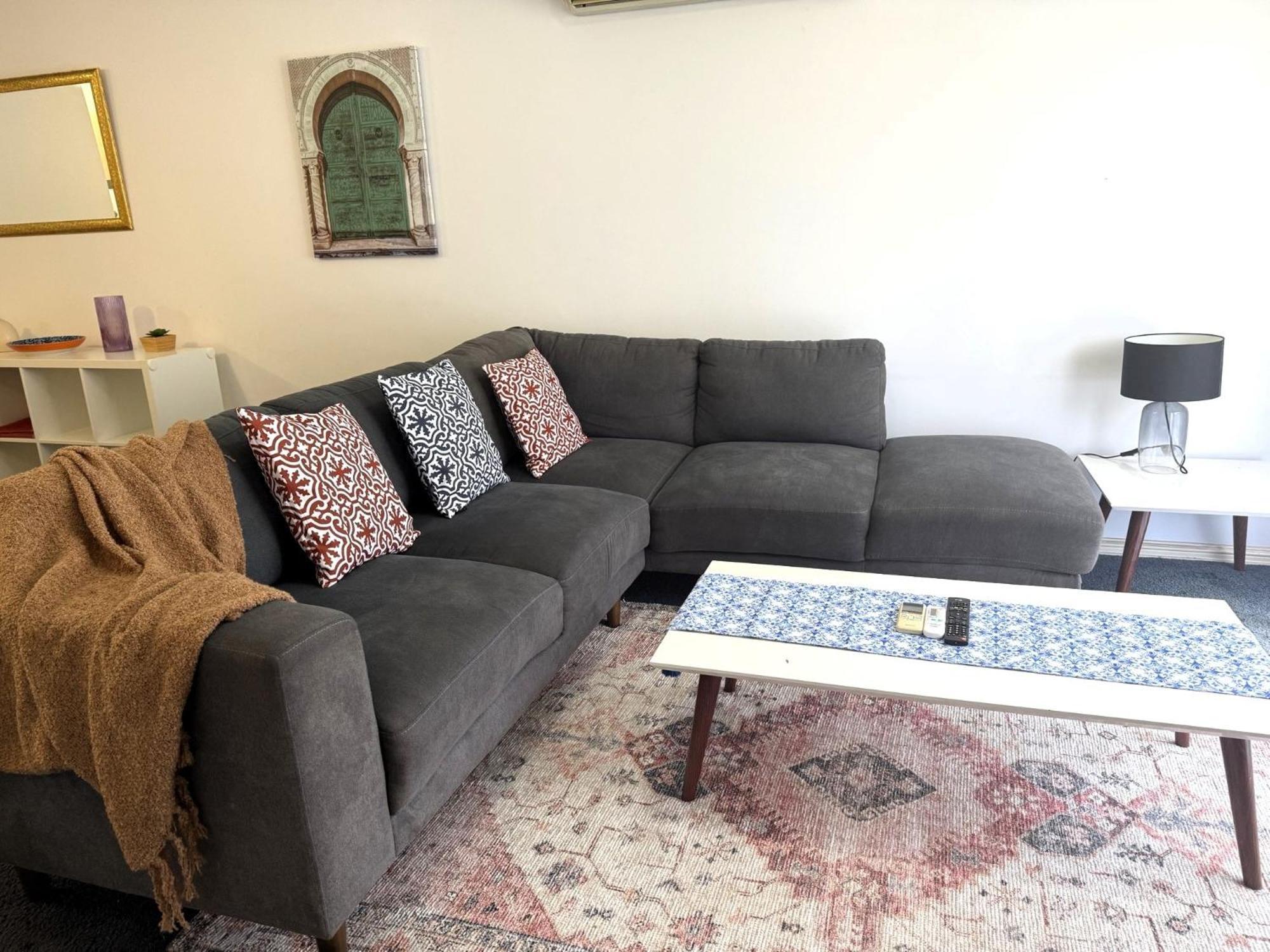 14 Roomy Restrelax Eastperth 2brparking Apartment *