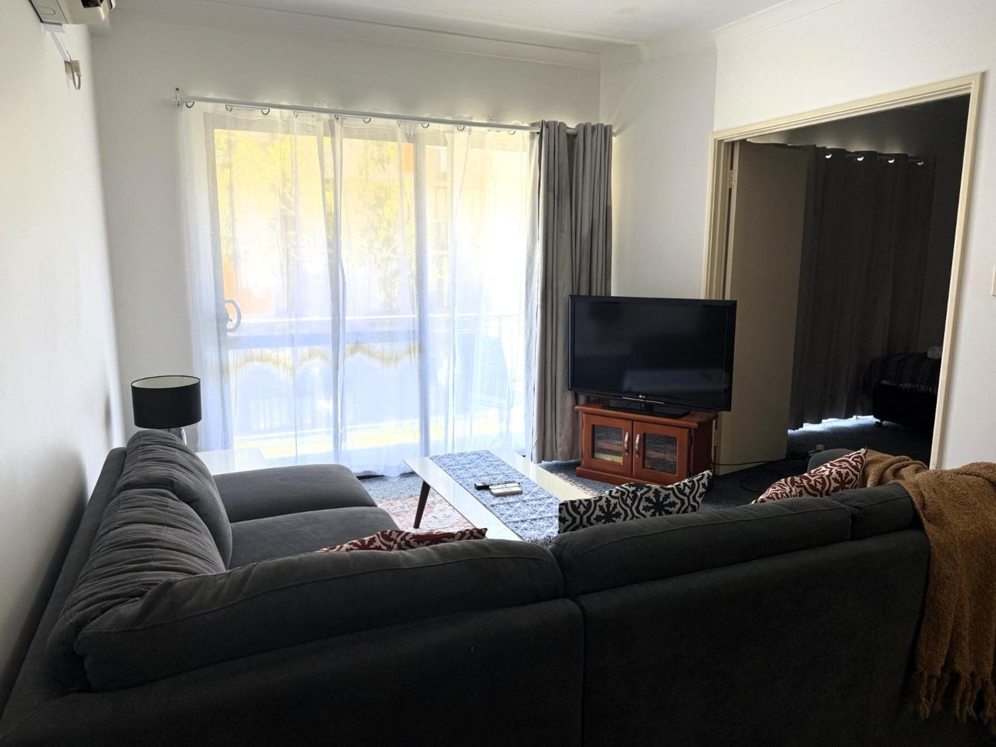 14 Roomy Restrelax Eastperth 2brparking *