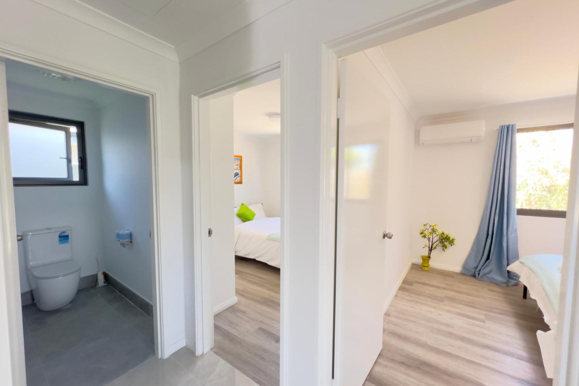 Holiday home A3 Airportretreat - Full Kitchen, Biz & Leisure *