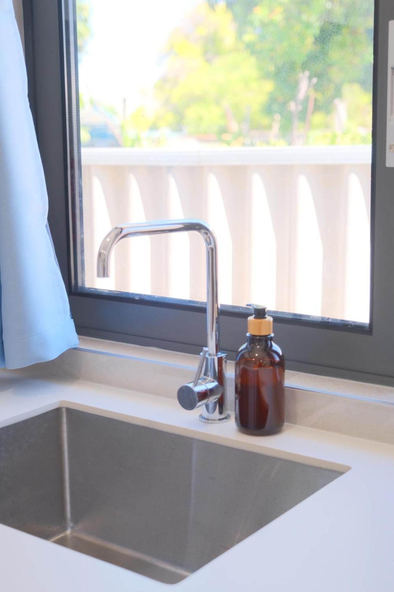 A3 Airportretreat - Full Kitchen, Biz & Leisure