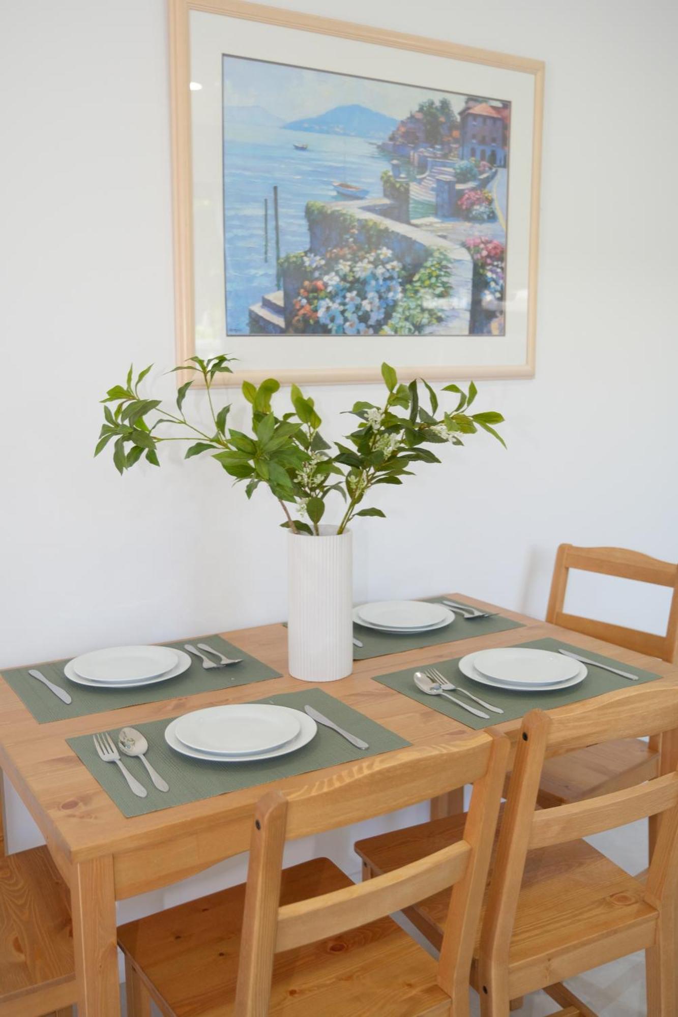 A3 Airportretreat - Full Kitchen, Biz & Leisure *