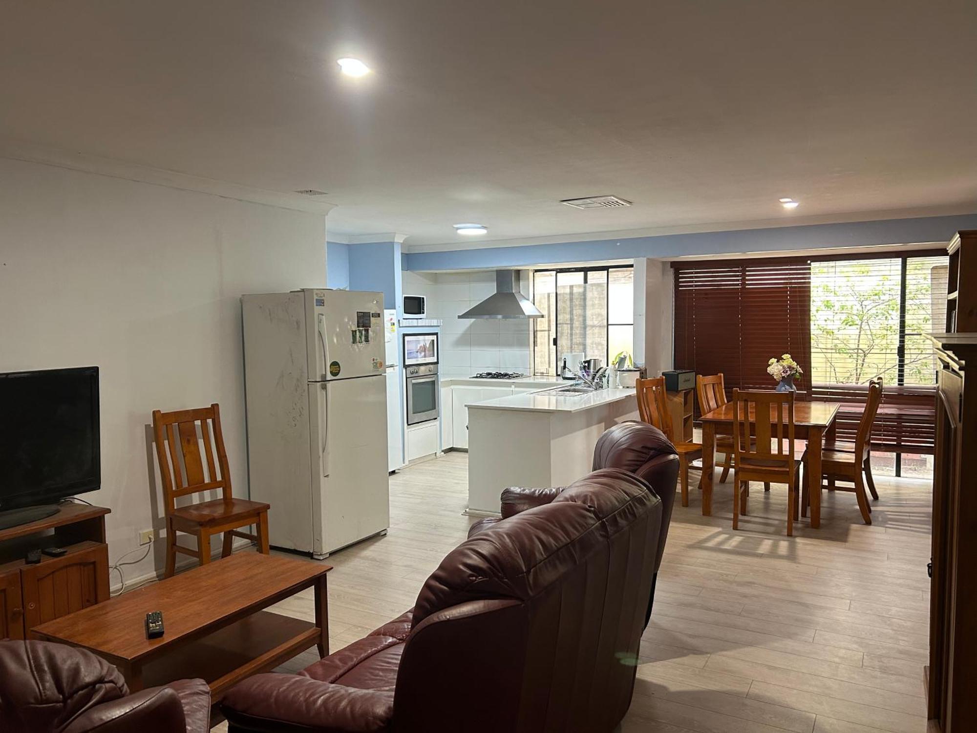 Master With Ensuit In A Lovly House Guest house Perth