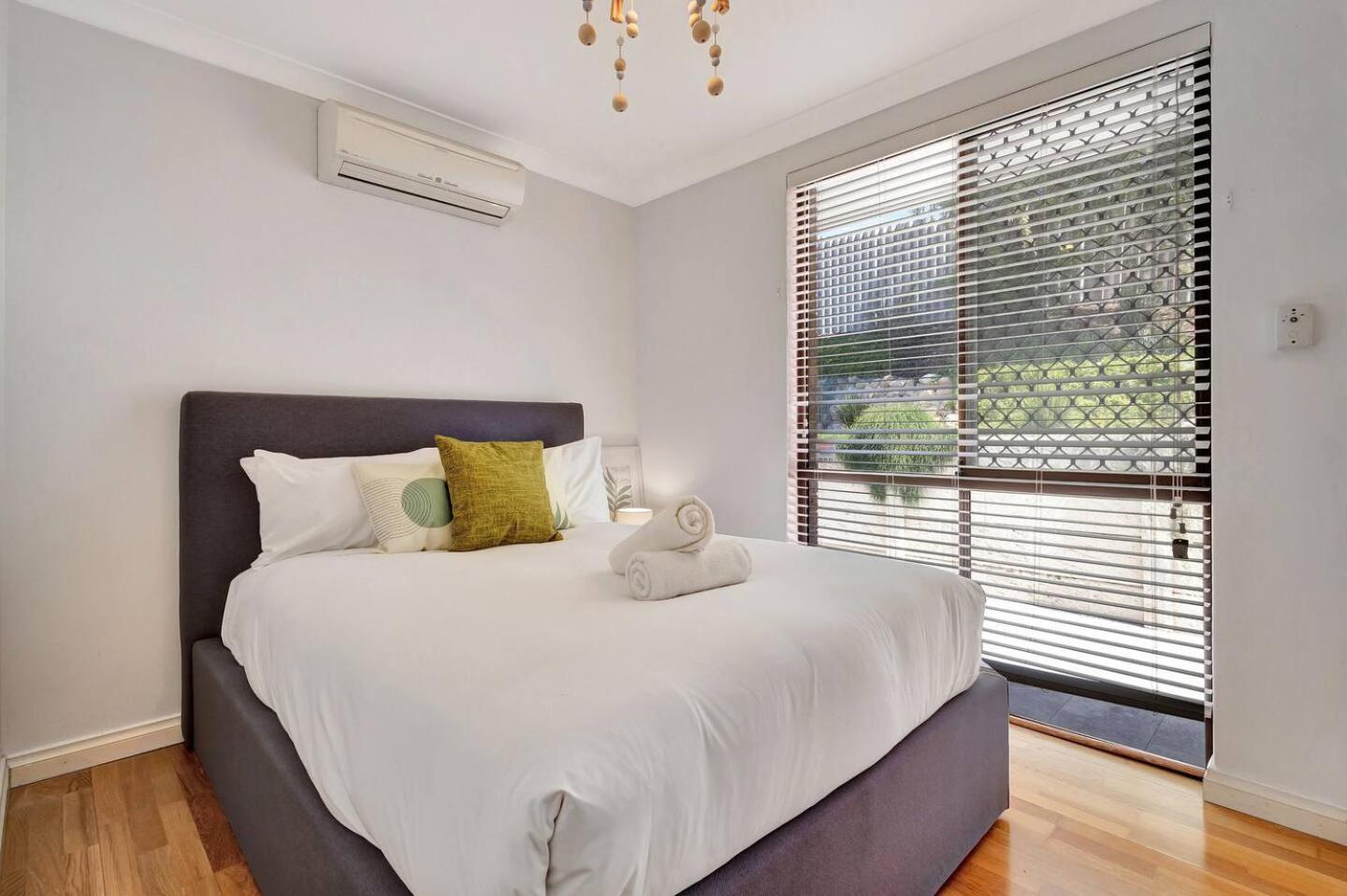 Coastal Poolside Retreat Holiday home Perth