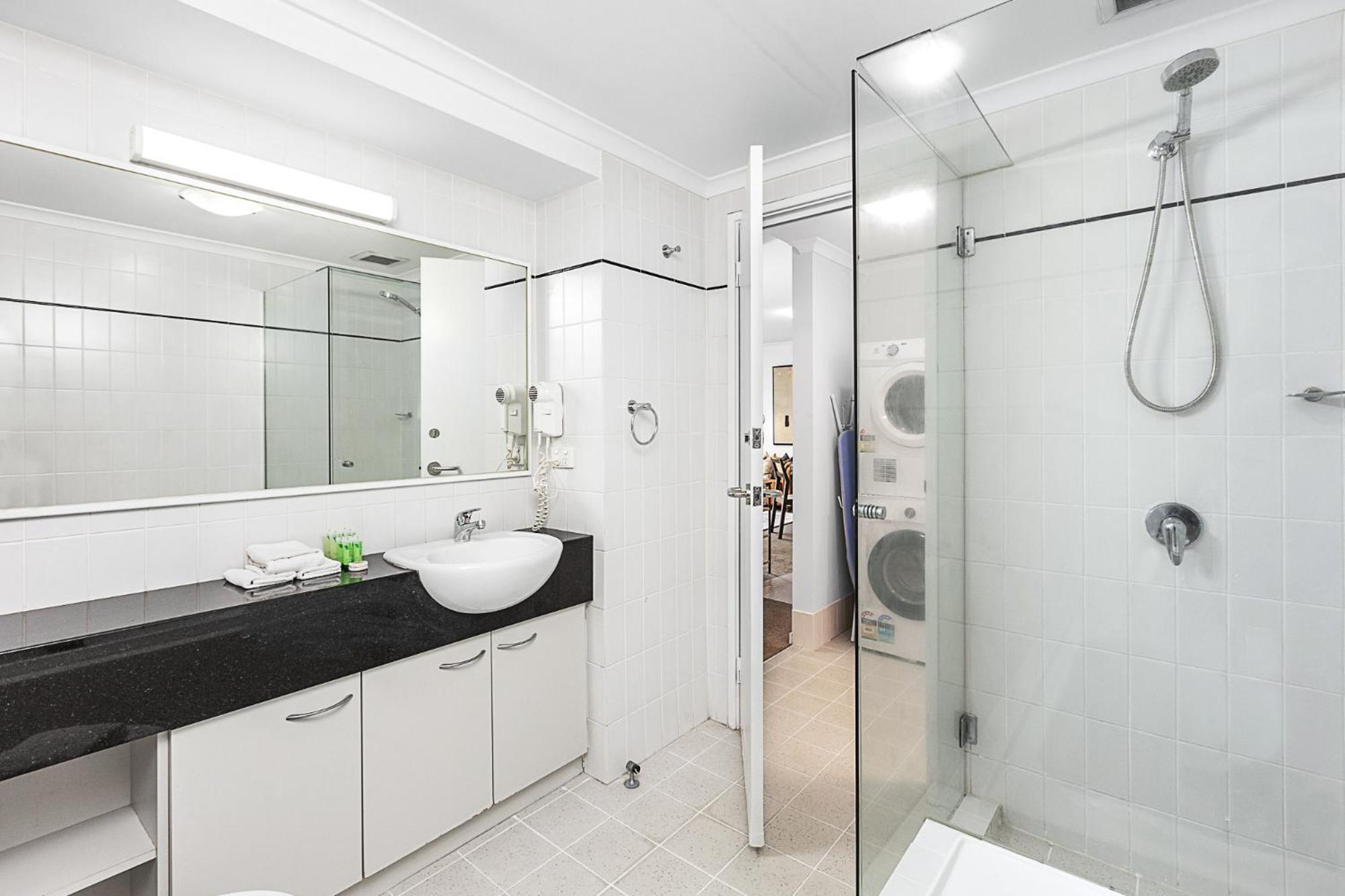 Apartemen Luxe Modern Retreat Designer In Perth