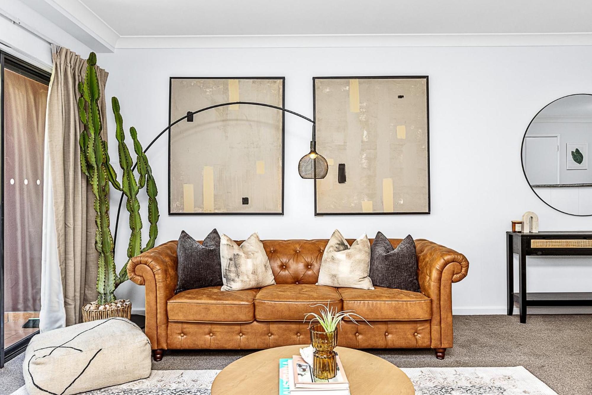 Apartemen Luxe Modern Retreat Designer In *