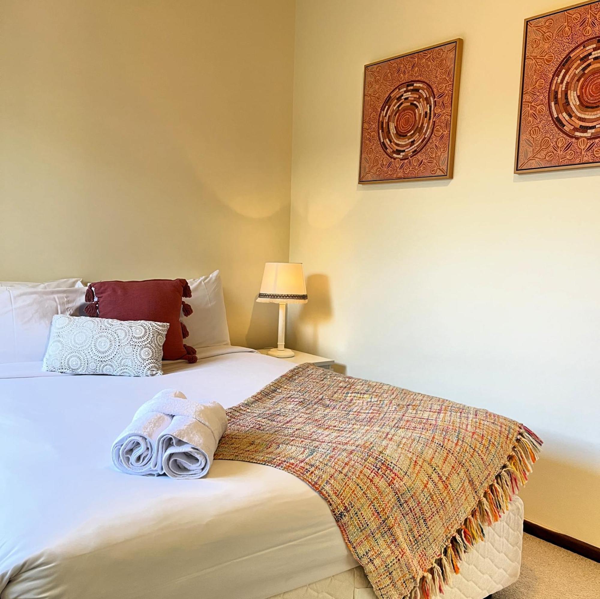 Holiday home 17 Rare Urban Style 4br Nedlands &pool Perth