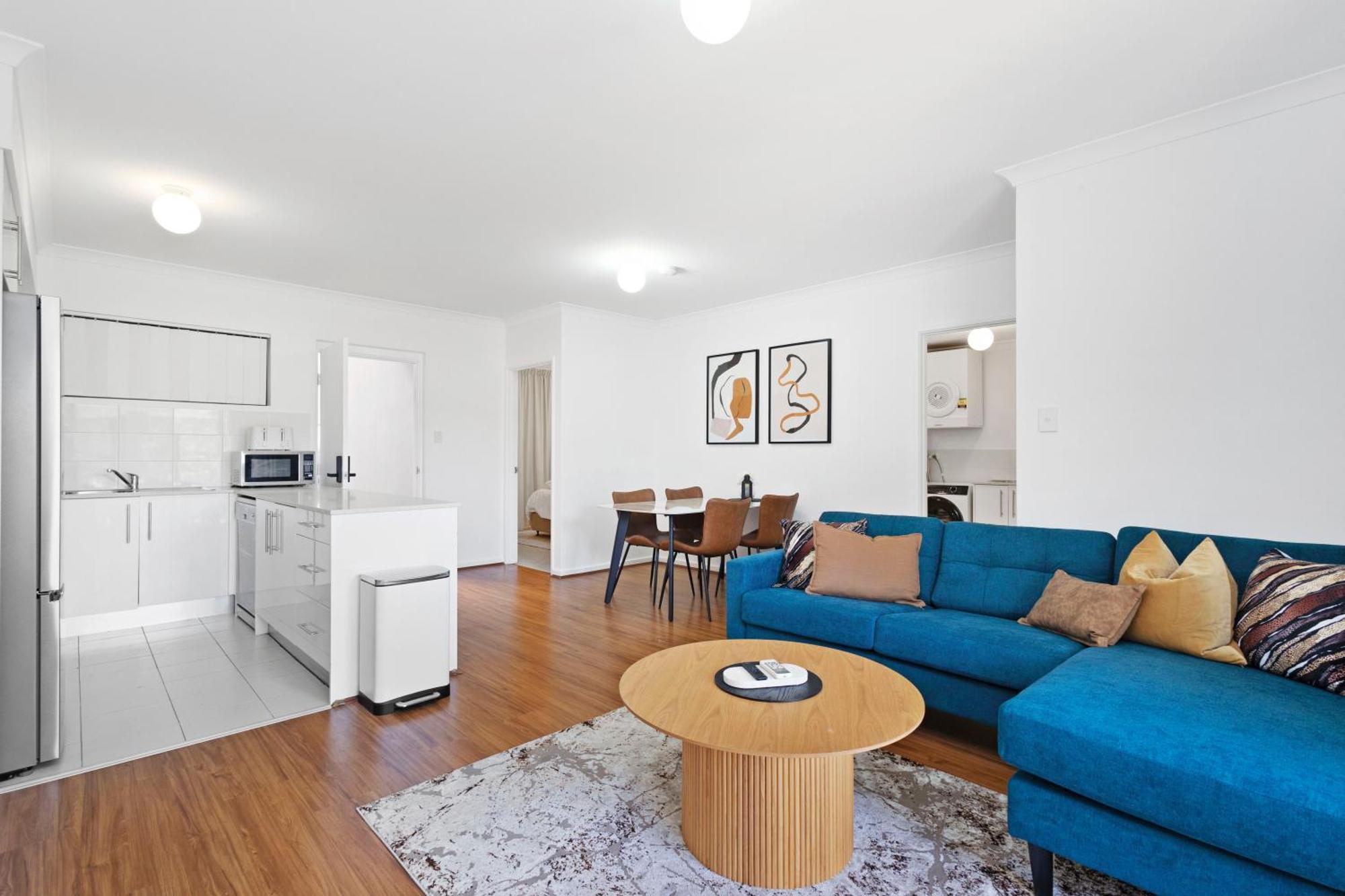 Perfect Location 2br 1bth - Beckenham Apartment