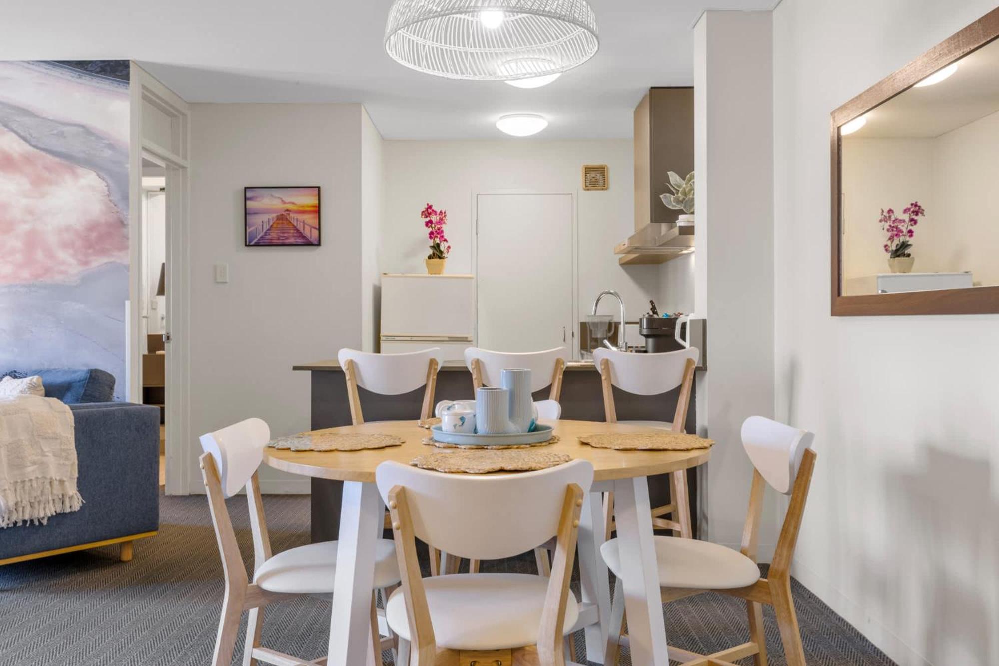 Pangsapuri Stylish 2-bedroom In The Heart Of