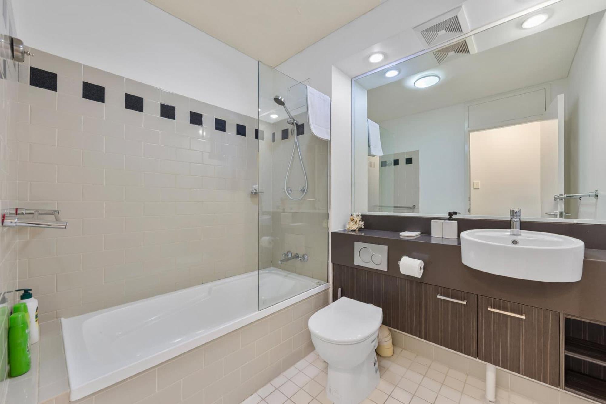 Pangsapuri Stylish 2-bedroom In The Heart Of Perth